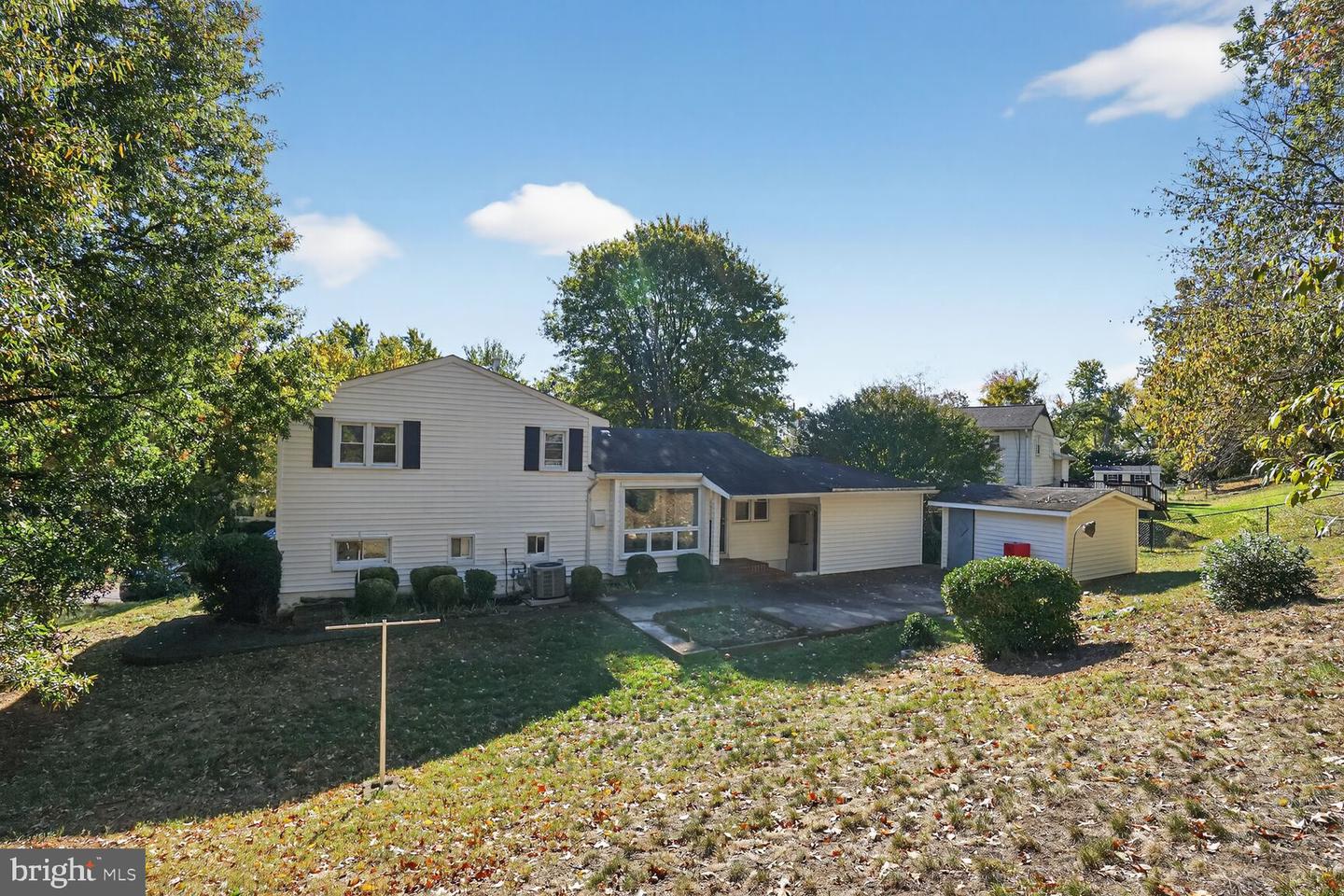 6120 SQUIRE LN, ALEXANDRIA, Virginia 22310, 3 Bedrooms Bedrooms, ,2 BathroomsBathrooms,Residential,For sale,6120 SQUIRE LN,VAFX2270288 MLS # VAFX2270288 6120 SQUIRE LN, ALEXANDRIA, Virginia 22310, 3 Bedrooms Bedrooms, ,2 BathroomsBathrooms,Residential,For sale,6120 SQUIRE LN,VAFX2270288 MLS # VAFX2270288