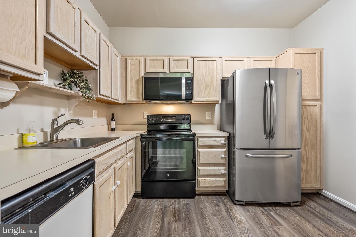 11408 GATE HILL PL #113, RESTON, Virginia 20194, 2 Bedrooms Bedrooms, ,2 BathroomsBathrooms,Residential,For sale,11408 GATE HILL PL #113,VAFX2273150 MLS # VAFX2273150 11408 GATE HILL PL #113, RESTON, Virginia 20194, 2 Bedrooms Bedrooms, ,2 BathroomsBathrooms,Residential,For sale,11408 GATE HILL PL #113,VAFX2273150 MLS # VAFX2273150