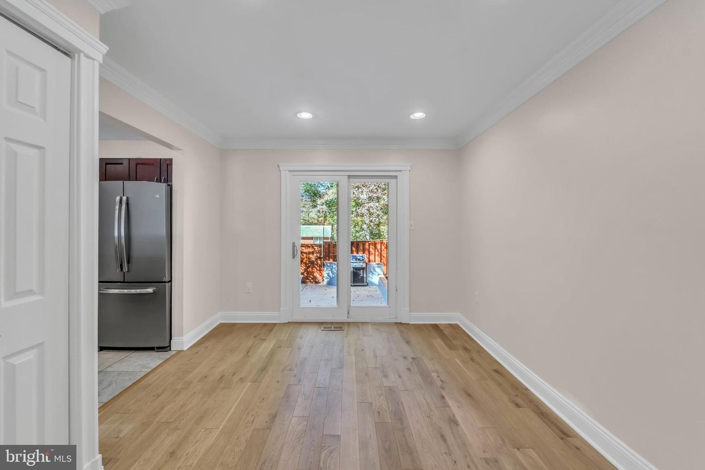 2757 CARTER FARM CT, ALEXANDRIA, Virginia 22306, 3 Bedrooms Bedrooms, 10 Rooms Rooms,3 BathroomsBathrooms,Residential,For sale,2757 CARTER FARM CT,VAFX2273094 MLS # VAFX2273094 2757 CARTER FARM CT, ALEXANDRIA, Virginia 22306, 3 Bedrooms Bedrooms, 10 Rooms Rooms,3 BathroomsBathrooms,Residential,For sale,2757 CARTER FARM CT,VAFX2273094 MLS # VAFX2273094