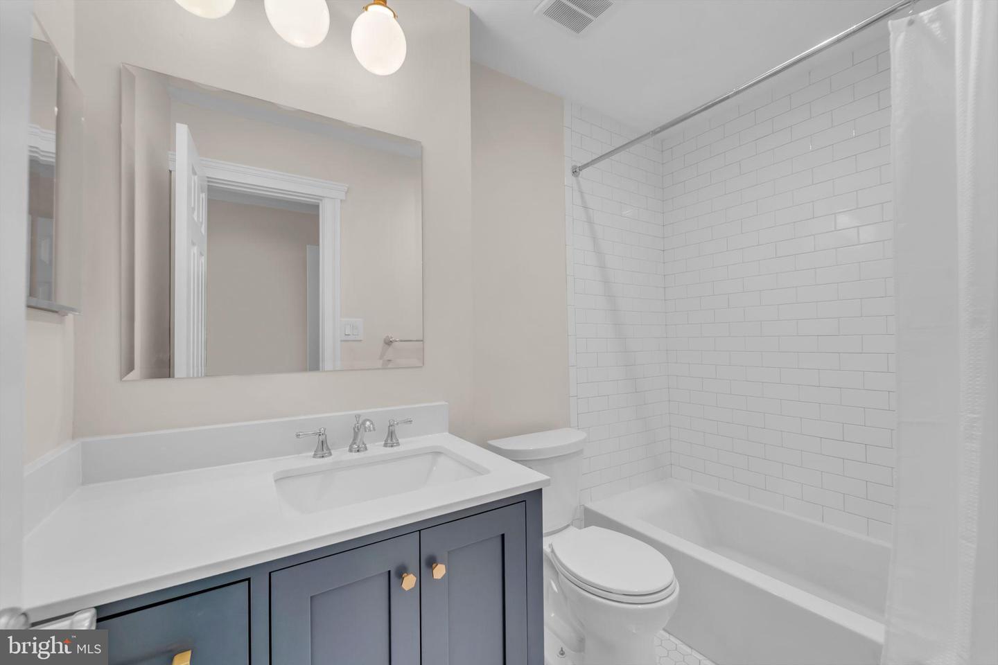 2757 CARTER FARM CT, ALEXANDRIA, Virginia 22306, 3 Bedrooms Bedrooms, 10 Rooms Rooms,3 BathroomsBathrooms,Residential,For sale,2757 CARTER FARM CT,VAFX2273094 MLS # VAFX2273094 2757 CARTER FARM CT, ALEXANDRIA, Virginia 22306, 3 Bedrooms Bedrooms, 10 Rooms Rooms,3 BathroomsBathrooms,Residential,For sale,2757 CARTER FARM CT,VAFX2273094 MLS # VAFX2273094