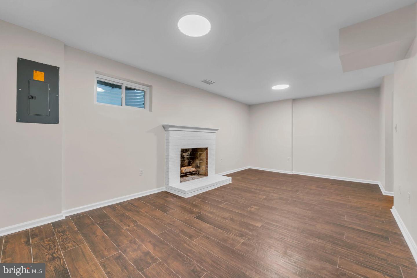 2757 CARTER FARM CT, ALEXANDRIA, Virginia 22306, 3 Bedrooms Bedrooms, 10 Rooms Rooms,3 BathroomsBathrooms,Residential,For sale,2757 CARTER FARM CT,VAFX2273094 MLS # VAFX2273094 2757 CARTER FARM CT, ALEXANDRIA, Virginia 22306, 3 Bedrooms Bedrooms, 10 Rooms Rooms,3 BathroomsBathrooms,Residential,For sale,2757 CARTER FARM CT,VAFX2273094 MLS # VAFX2273094
