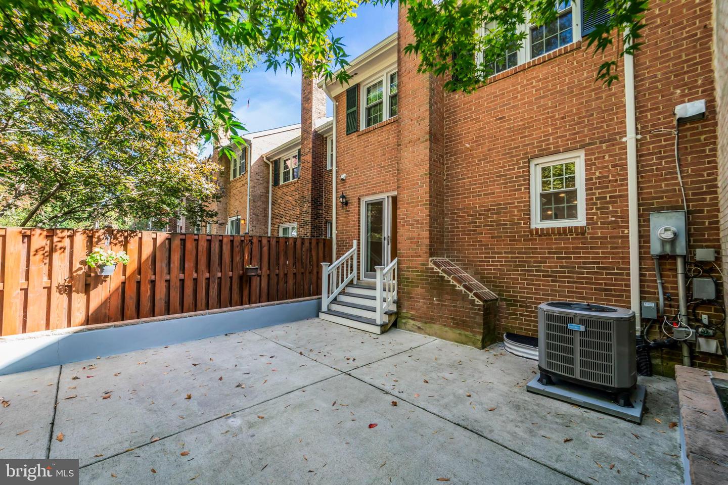 2757 CARTER FARM CT, ALEXANDRIA, Virginia 22306, 3 Bedrooms Bedrooms, 10 Rooms Rooms,3 BathroomsBathrooms,Residential,For sale,2757 CARTER FARM CT,VAFX2273094 MLS # VAFX2273094 2757 CARTER FARM CT, ALEXANDRIA, Virginia 22306, 3 Bedrooms Bedrooms, 10 Rooms Rooms,3 BathroomsBathrooms,Residential,For sale,2757 CARTER FARM CT,VAFX2273094 MLS # VAFX2273094