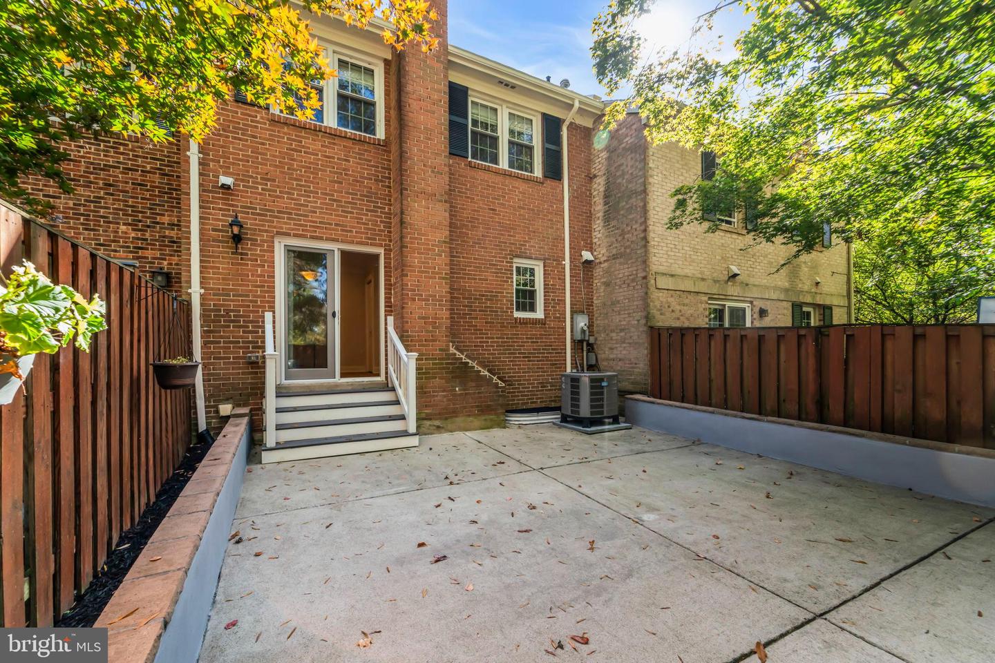 2757 CARTER FARM CT, ALEXANDRIA, Virginia 22306, 3 Bedrooms Bedrooms, 10 Rooms Rooms,3 BathroomsBathrooms,Residential,For sale,2757 CARTER FARM CT,VAFX2273094 MLS # VAFX2273094 2757 CARTER FARM CT, ALEXANDRIA, Virginia 22306, 3 Bedrooms Bedrooms, 10 Rooms Rooms,3 BathroomsBathrooms,Residential,For sale,2757 CARTER FARM CT,VAFX2273094 MLS # VAFX2273094