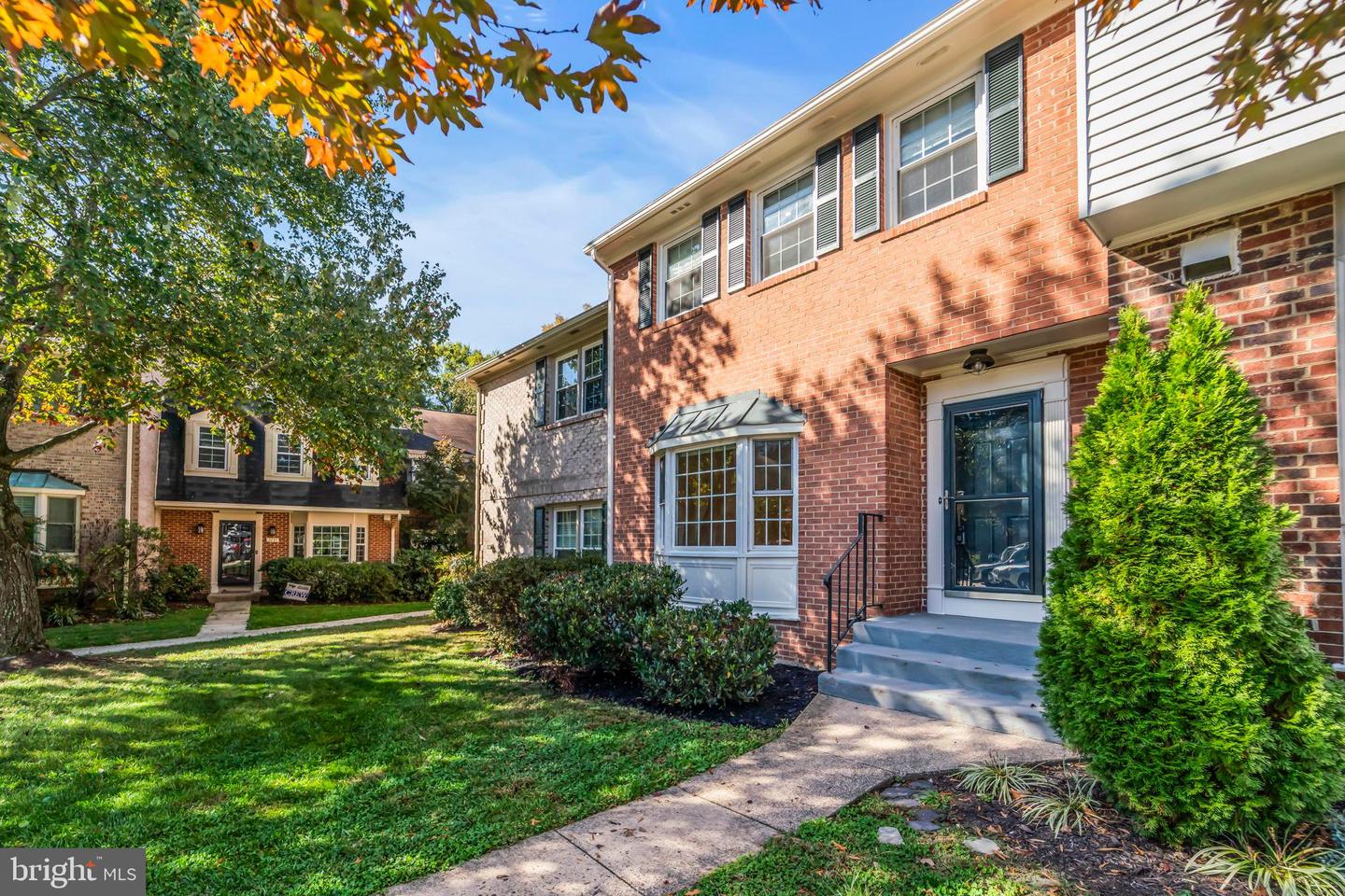 2757 CARTER FARM CT, ALEXANDRIA, Virginia 22306, 3 Bedrooms Bedrooms, 10 Rooms Rooms,3 BathroomsBathrooms,Residential,For sale,2757 CARTER FARM CT,VAFX2273094 MLS # VAFX2273094 2757 CARTER FARM CT, ALEXANDRIA, Virginia 22306, 3 Bedrooms Bedrooms, 10 Rooms Rooms,3 BathroomsBathrooms,Residential,For sale,2757 CARTER FARM CT,VAFX2273094 MLS # VAFX2273094