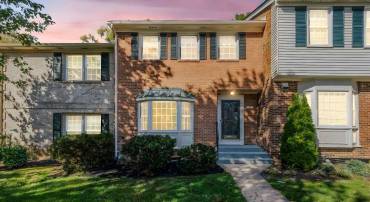 2757 CARTER FARM CT, ALEXANDRIA, Virginia 22306, 3 Bedrooms Bedrooms, 10 Rooms Rooms,3 BathroomsBathrooms,Residential,For sale,2757 CARTER FARM CT,VAFX2273094 MLS # VAFX2273094