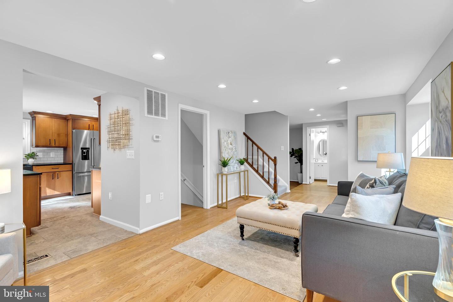 5947 NEW ENGLAND WOODS DR, BURKE, Virginia 22015, 4 Bedrooms Bedrooms, ,2 BathroomsBathrooms,Residential,For sale,5947 NEW ENGLAND WOODS DR,VAFX2273234 MLS # VAFX2273234 5947 NEW ENGLAND WOODS DR, BURKE, Virginia 22015, 4 Bedrooms Bedrooms, ,2 BathroomsBathrooms,Residential,For sale,5947 NEW ENGLAND WOODS DR,VAFX2273234 MLS # VAFX2273234
