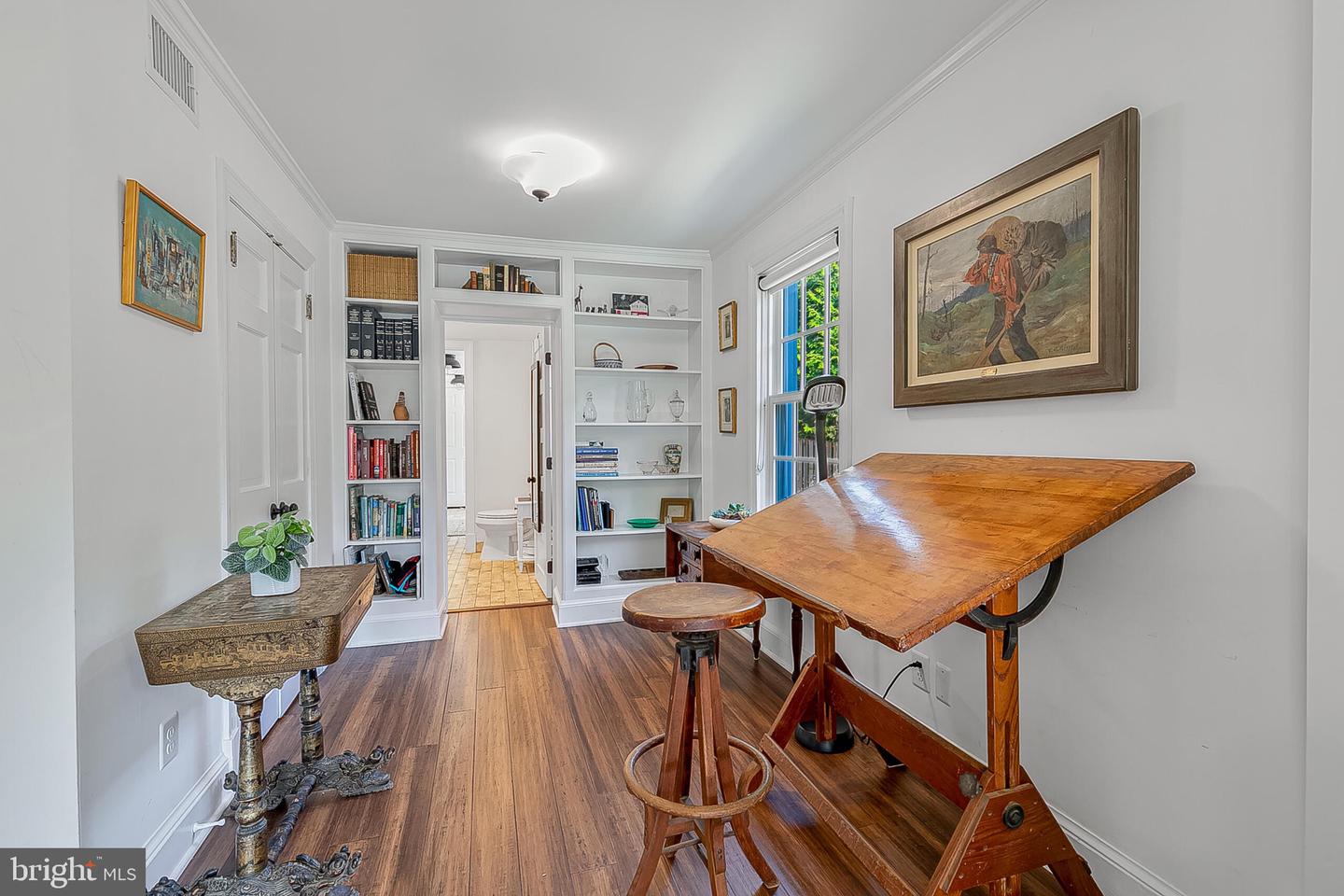 111 AYR HILL AVE NW, VIENNA, Virginia 22180, 5 Bedrooms Bedrooms, ,4 BathroomsBathrooms,Residential,For sale,111 AYR HILL AVE NW,VAFX2273080 MLS # VAFX2273080 111 AYR HILL AVE NW, VIENNA, Virginia 22180, 5 Bedrooms Bedrooms, ,4 BathroomsBathrooms,Residential,For sale,111 AYR HILL AVE NW,VAFX2273080 MLS # VAFX2273080