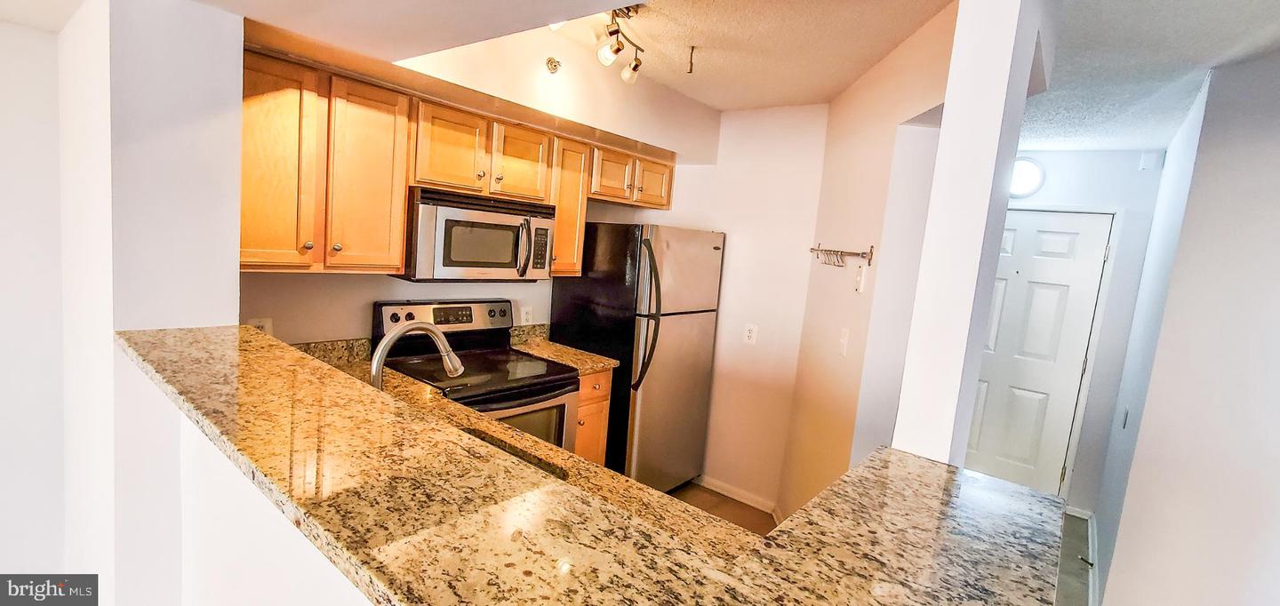 1001 N VERMONT ST #811, ARLINGTON, Virginia 22201, 1 Bedroom Bedrooms, 7 Rooms Rooms,1 BathroomBathrooms,Residential,For sale,1001 N VERMONT ST #811,VAAR2064640 MLS # VAAR2064640 1001 N VERMONT ST #811, ARLINGTON, Virginia 22201, 1 Bedroom Bedrooms, 7 Rooms Rooms,1 BathroomBathrooms,Residential,For sale,1001 N VERMONT ST #811,VAAR2064640 MLS # VAAR2064640