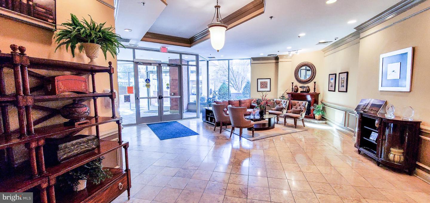 1001 N VERMONT ST #811, ARLINGTON, Virginia 22201, 1 Bedroom Bedrooms, 7 Rooms Rooms,1 BathroomBathrooms,Residential,For sale,1001 N VERMONT ST #811,VAAR2064640 MLS # VAAR2064640 1001 N VERMONT ST #811, ARLINGTON, Virginia 22201, 1 Bedroom Bedrooms, 7 Rooms Rooms,1 BathroomBathrooms,Residential,For sale,1001 N VERMONT ST #811,VAAR2064640 MLS # VAAR2064640