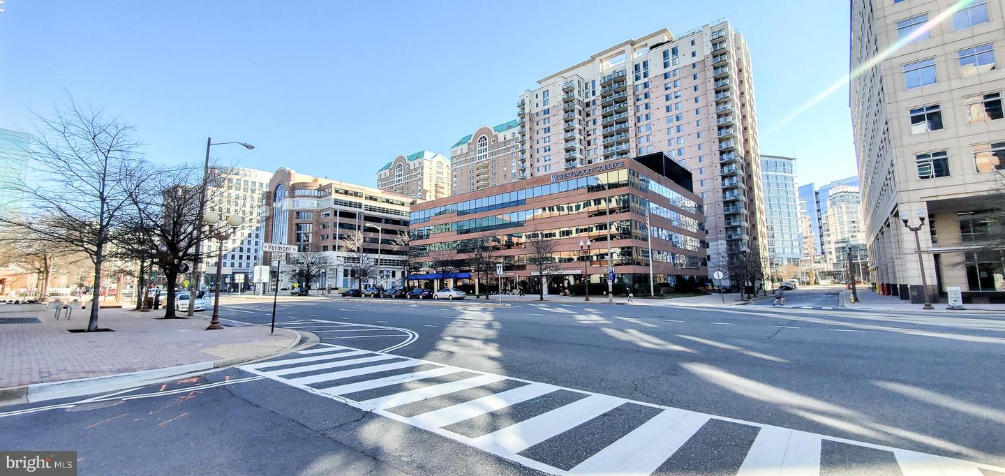 1001 N VERMONT ST #811, ARLINGTON, Virginia 22201, 1 Bedroom Bedrooms, 7 Rooms Rooms,1 BathroomBathrooms,Residential,For sale,1001 N VERMONT ST #811,VAAR2064640 MLS # VAAR2064640 1001 N VERMONT ST #811, ARLINGTON, Virginia 22201, 1 Bedroom Bedrooms, 7 Rooms Rooms,1 BathroomBathrooms,Residential,For sale,1001 N VERMONT ST #811,VAAR2064640 MLS # VAAR2064640