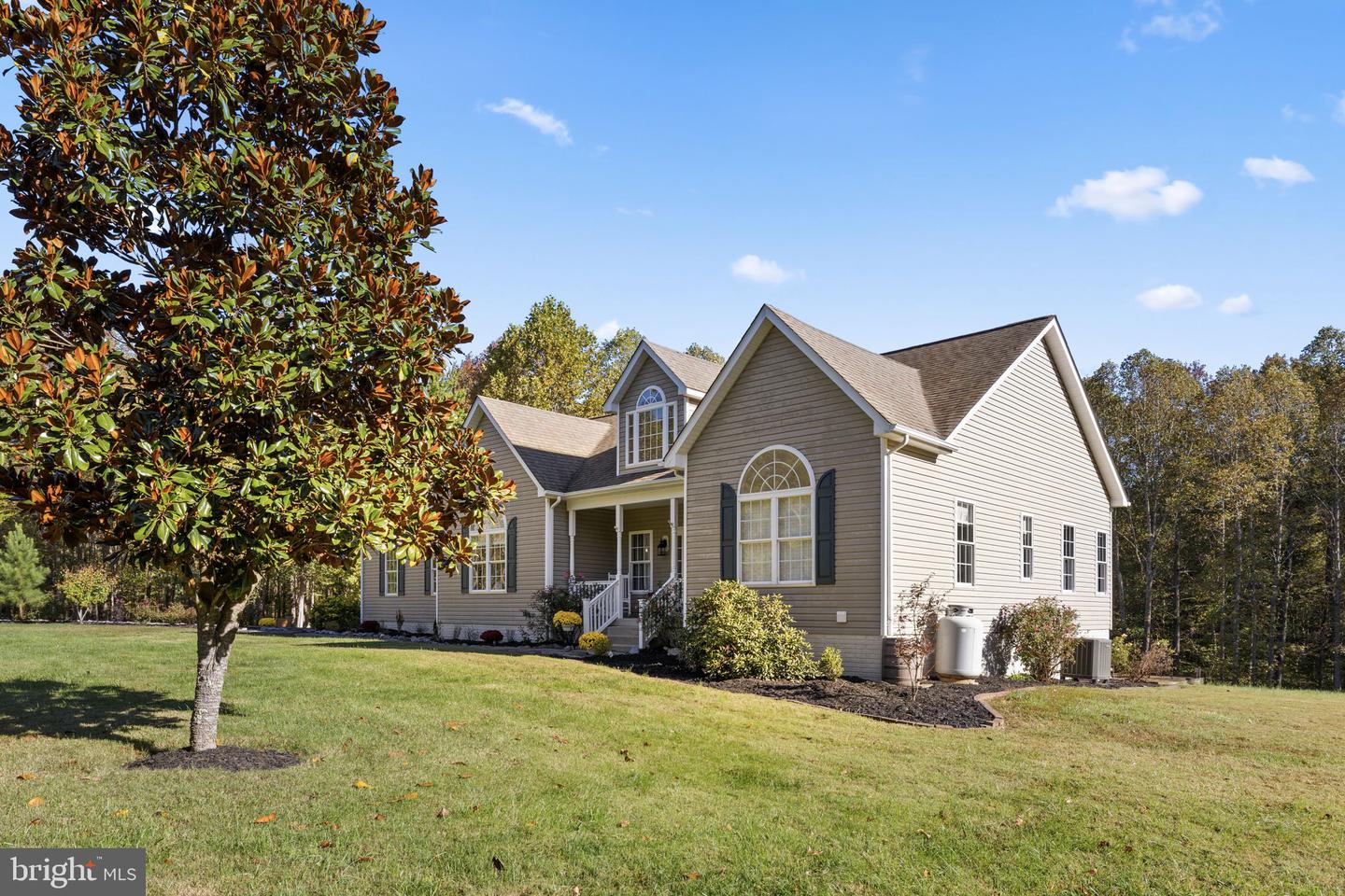 16725 BALD EAGLE DR, KING GEORGE, Virginia 22485, 4 Bedrooms Bedrooms, ,4 BathroomsBathrooms,Residential,For sale,16725 BALD EAGLE DR,VAKG2007116 MLS # VAKG2007116 16725 BALD EAGLE DR, KING GEORGE, Virginia 22485, 4 Bedrooms Bedrooms, ,4 BathroomsBathrooms,Residential,For sale,16725 BALD EAGLE DR,VAKG2007116 MLS # VAKG2007116
