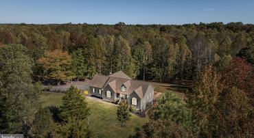 16725 BALD EAGLE DR, KING GEORGE, Virginia 22485, 4 Bedrooms Bedrooms, ,4 BathroomsBathrooms,Residential,For sale,16725 BALD EAGLE DR,VAKG2007116 MLS # VAKG2007116