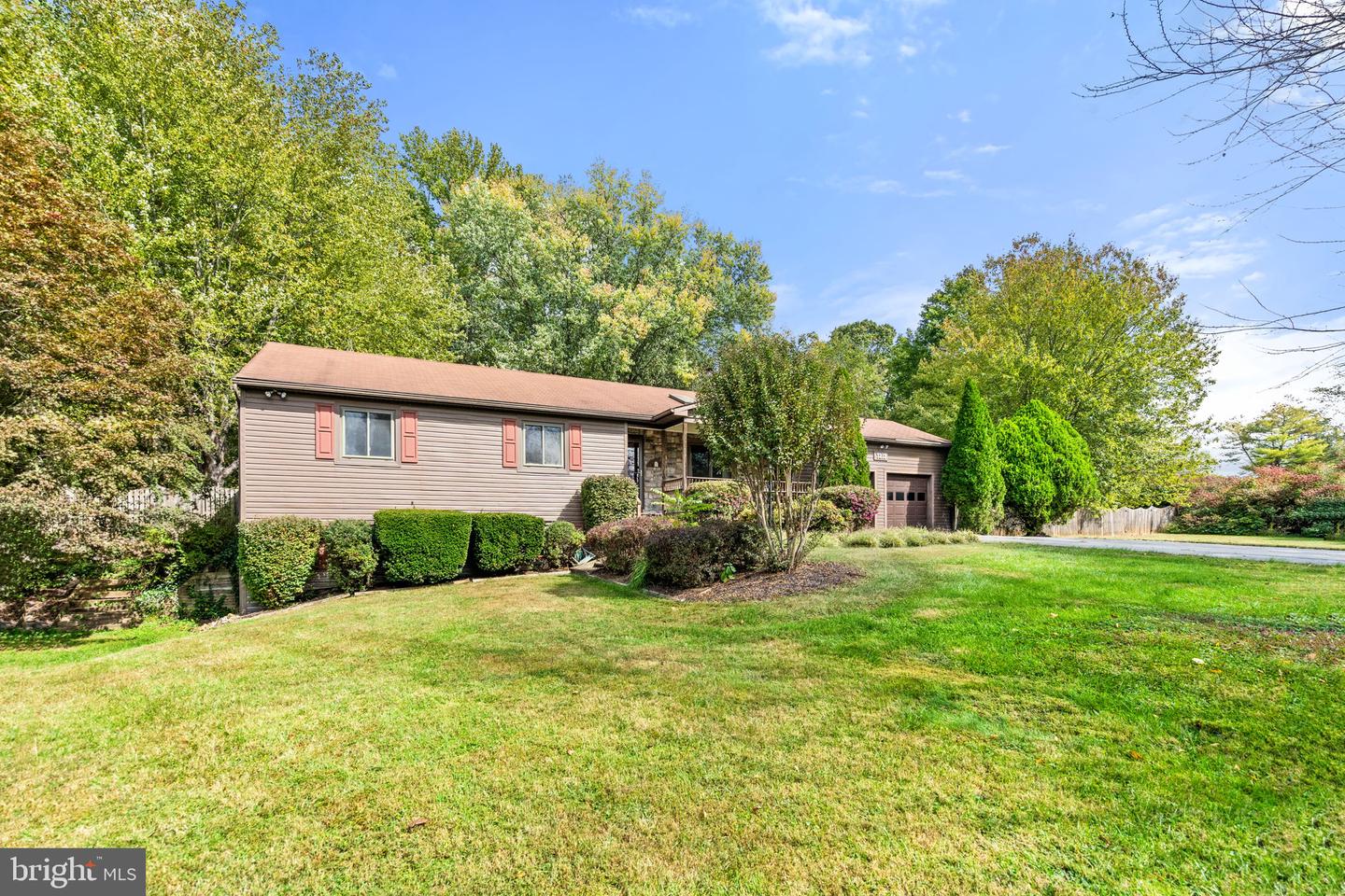 7213 N STARCREST DR, WARRENTON, Virginia 20187, 3 Bedrooms Bedrooms, ,3 BathroomsBathrooms,Residential,For sale,7213 N STARCREST DR,VAFQ2019320 MLS # VAFQ2019320 7213 N STARCREST DR, WARRENTON, Virginia 20187, 3 Bedrooms Bedrooms, ,3 BathroomsBathrooms,Residential,For sale,7213 N STARCREST DR,VAFQ2019320 MLS # VAFQ2019320