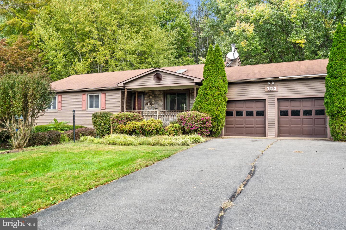7213 N STARCREST DR, WARRENTON, Virginia 20187, 3 Bedrooms Bedrooms, ,3 BathroomsBathrooms,Residential,For sale,7213 N STARCREST DR,VAFQ2019320 MLS # VAFQ2019320 7213 N STARCREST DR, WARRENTON, Virginia 20187, 3 Bedrooms Bedrooms, ,3 BathroomsBathrooms,Residential,For sale,7213 N STARCREST DR,VAFQ2019320 MLS # VAFQ2019320