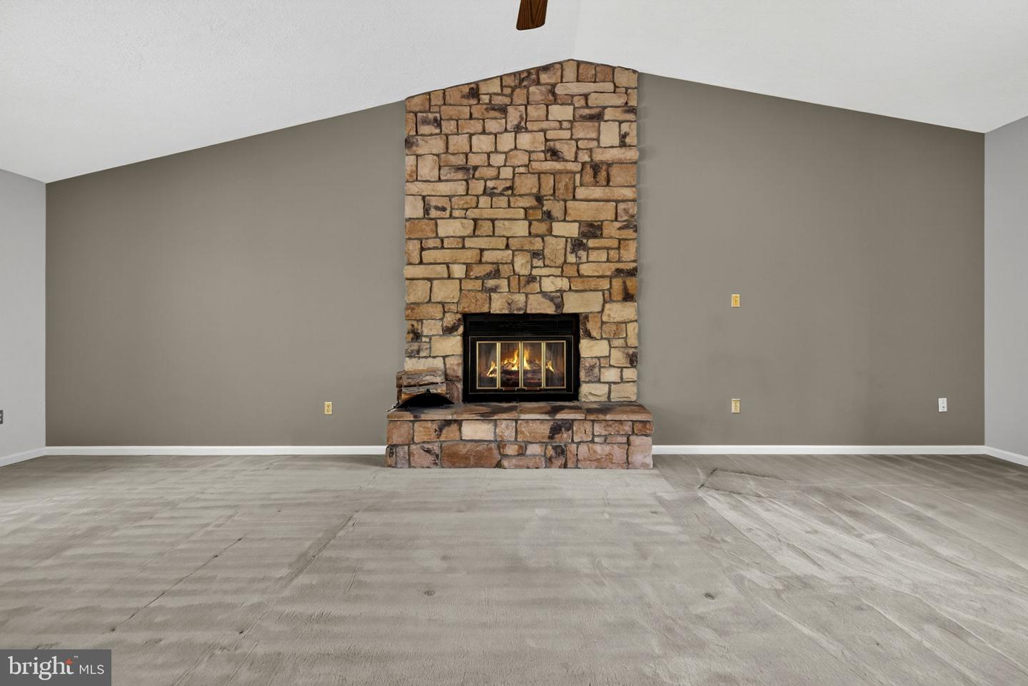7213 N STARCREST DR, WARRENTON, Virginia 20187, 3 Bedrooms Bedrooms, ,3 BathroomsBathrooms,Residential,For sale,7213 N STARCREST DR,VAFQ2019320 MLS # VAFQ2019320 7213 N STARCREST DR, WARRENTON, Virginia 20187, 3 Bedrooms Bedrooms, ,3 BathroomsBathrooms,Residential,For sale,7213 N STARCREST DR,VAFQ2019320 MLS # VAFQ2019320