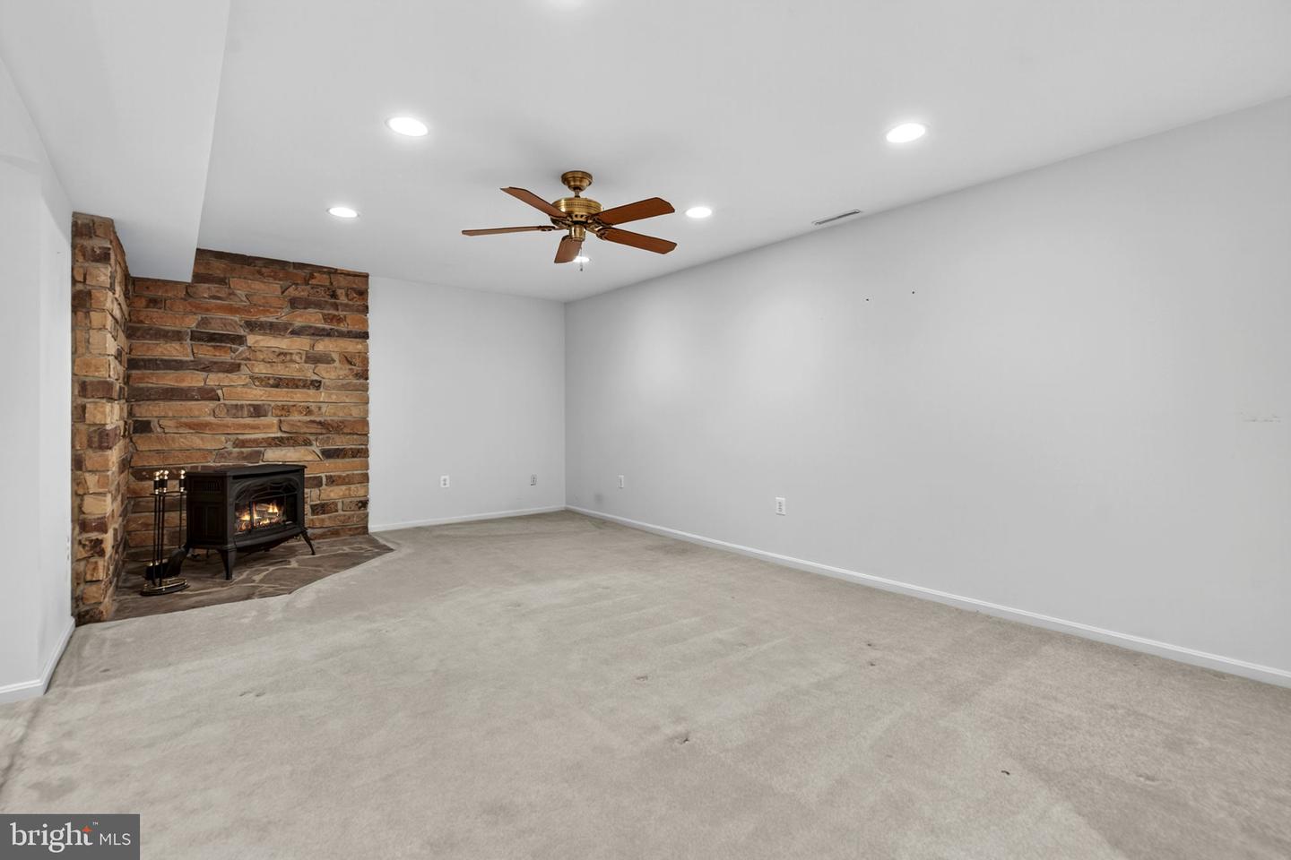 7213 N STARCREST DR, WARRENTON, Virginia 20187, 3 Bedrooms Bedrooms, ,3 BathroomsBathrooms,Residential,For sale,7213 N STARCREST DR,VAFQ2019320 MLS # VAFQ2019320 7213 N STARCREST DR, WARRENTON, Virginia 20187, 3 Bedrooms Bedrooms, ,3 BathroomsBathrooms,Residential,For sale,7213 N STARCREST DR,VAFQ2019320 MLS # VAFQ2019320