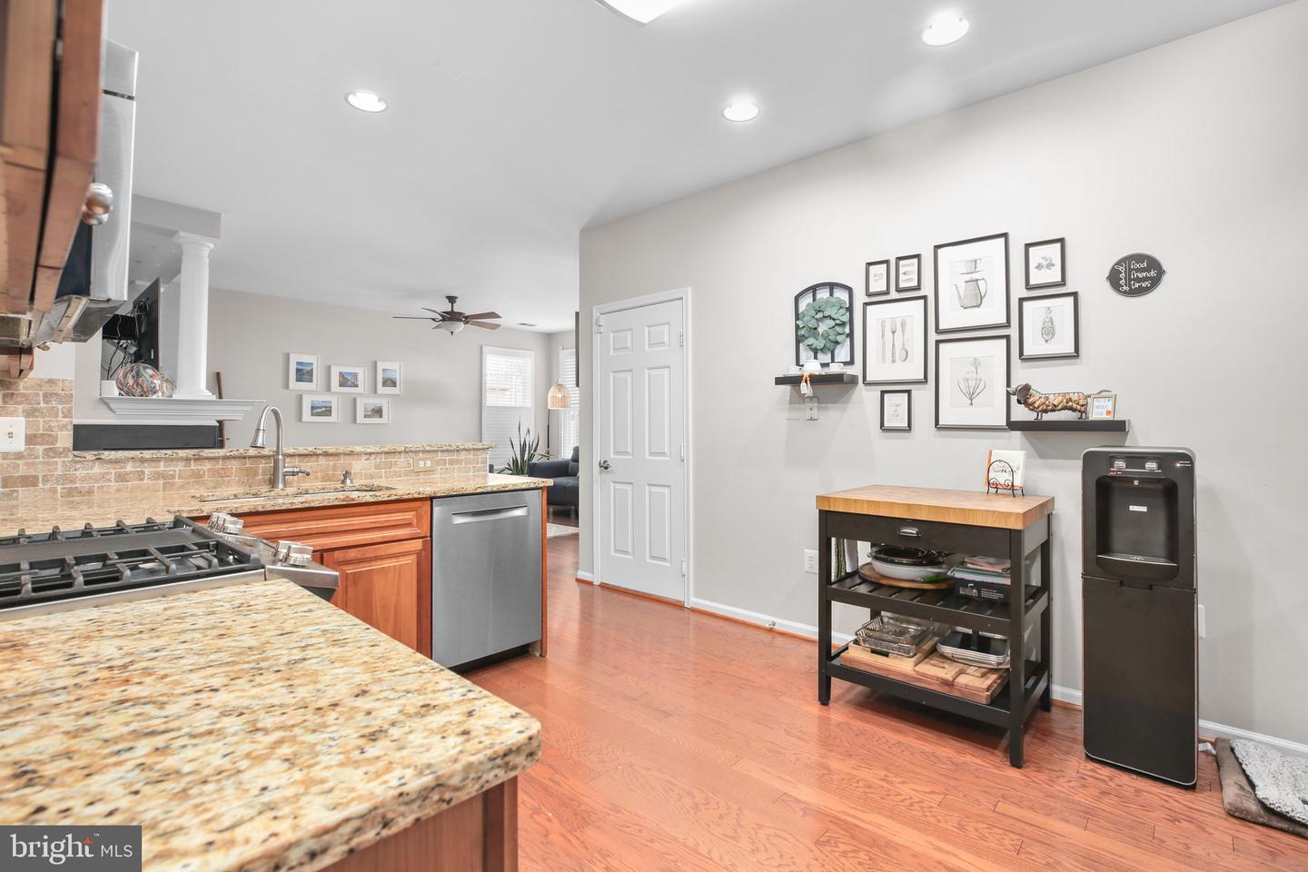 13818 CUSTIS SQ, WOODBRIDGE, Virginia 22191, 4 Bedrooms Bedrooms, ,3 BathroomsBathrooms,Residential,For sale,13818 CUSTIS SQ,VAPW2105628 MLS # VAPW2105628 13818 CUSTIS SQ, WOODBRIDGE, Virginia 22191, 4 Bedrooms Bedrooms, ,3 BathroomsBathrooms,Residential,For sale,13818 CUSTIS SQ,VAPW2105628 MLS # VAPW2105628