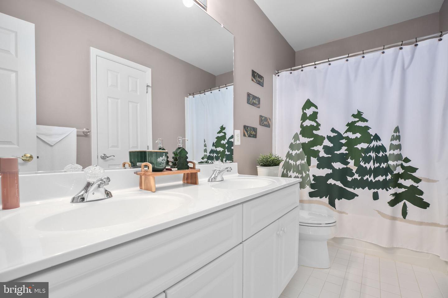 13818 CUSTIS SQ, WOODBRIDGE, Virginia 22191, 4 Bedrooms Bedrooms, ,3 BathroomsBathrooms,Residential,For sale,13818 CUSTIS SQ,VAPW2105628 MLS # VAPW2105628 13818 CUSTIS SQ, WOODBRIDGE, Virginia 22191, 4 Bedrooms Bedrooms, ,3 BathroomsBathrooms,Residential,For sale,13818 CUSTIS SQ,VAPW2105628 MLS # VAPW2105628
