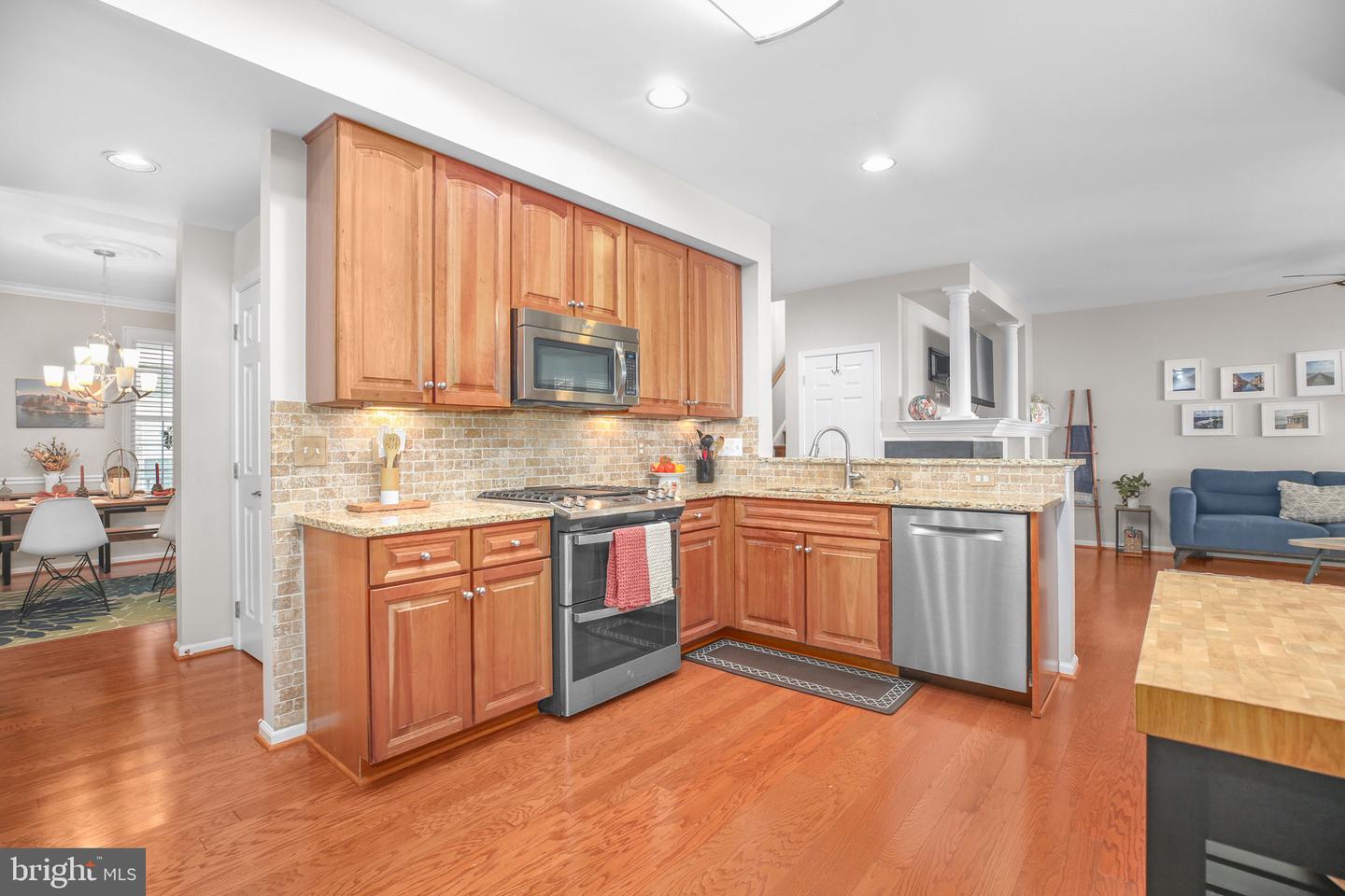 13818 CUSTIS SQ, WOODBRIDGE, Virginia 22191, 4 Bedrooms Bedrooms, ,3 BathroomsBathrooms,Residential,For sale,13818 CUSTIS SQ,VAPW2105628 MLS # VAPW2105628 13818 CUSTIS SQ, WOODBRIDGE, Virginia 22191, 4 Bedrooms Bedrooms, ,3 BathroomsBathrooms,Residential,For sale,13818 CUSTIS SQ,VAPW2105628 MLS # VAPW2105628
