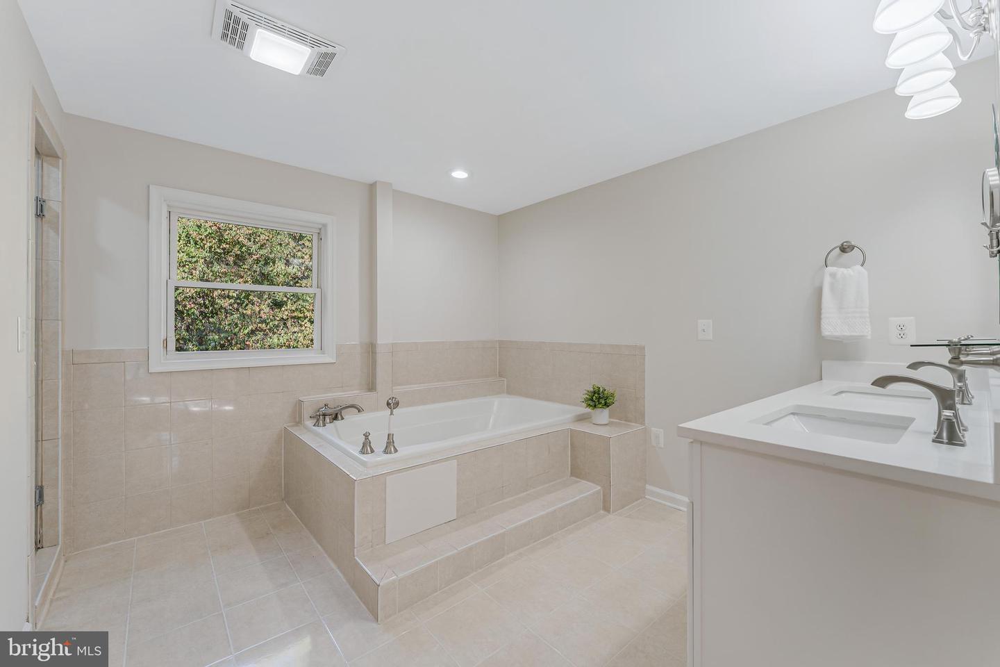 13430 HIDDEN MEADOW CT, HERNDON, Virginia 20171, 4 Bedrooms Bedrooms, 18 Rooms Rooms,3 BathroomsBathrooms,Residential,For sale,13430 HIDDEN MEADOW CT,VAFX2273410 MLS # VAFX2273410 13430 HIDDEN MEADOW CT, HERNDON, Virginia 20171, 4 Bedrooms Bedrooms, 18 Rooms Rooms,3 BathroomsBathrooms,Residential,For sale,13430 HIDDEN MEADOW CT,VAFX2273410 MLS # VAFX2273410