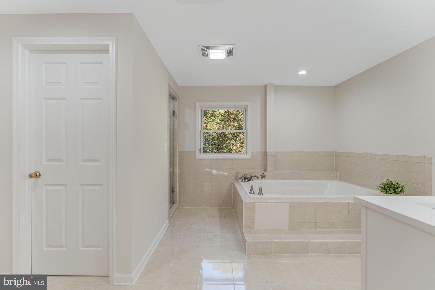 13430 HIDDEN MEADOW CT, HERNDON, Virginia 20171, 4 Bedrooms Bedrooms, 18 Rooms Rooms,3 BathroomsBathrooms,Residential,For sale,13430 HIDDEN MEADOW CT,VAFX2273410 MLS # VAFX2273410 13430 HIDDEN MEADOW CT, HERNDON, Virginia 20171, 4 Bedrooms Bedrooms, 18 Rooms Rooms,3 BathroomsBathrooms,Residential,For sale,13430 HIDDEN MEADOW CT,VAFX2273410 MLS # VAFX2273410