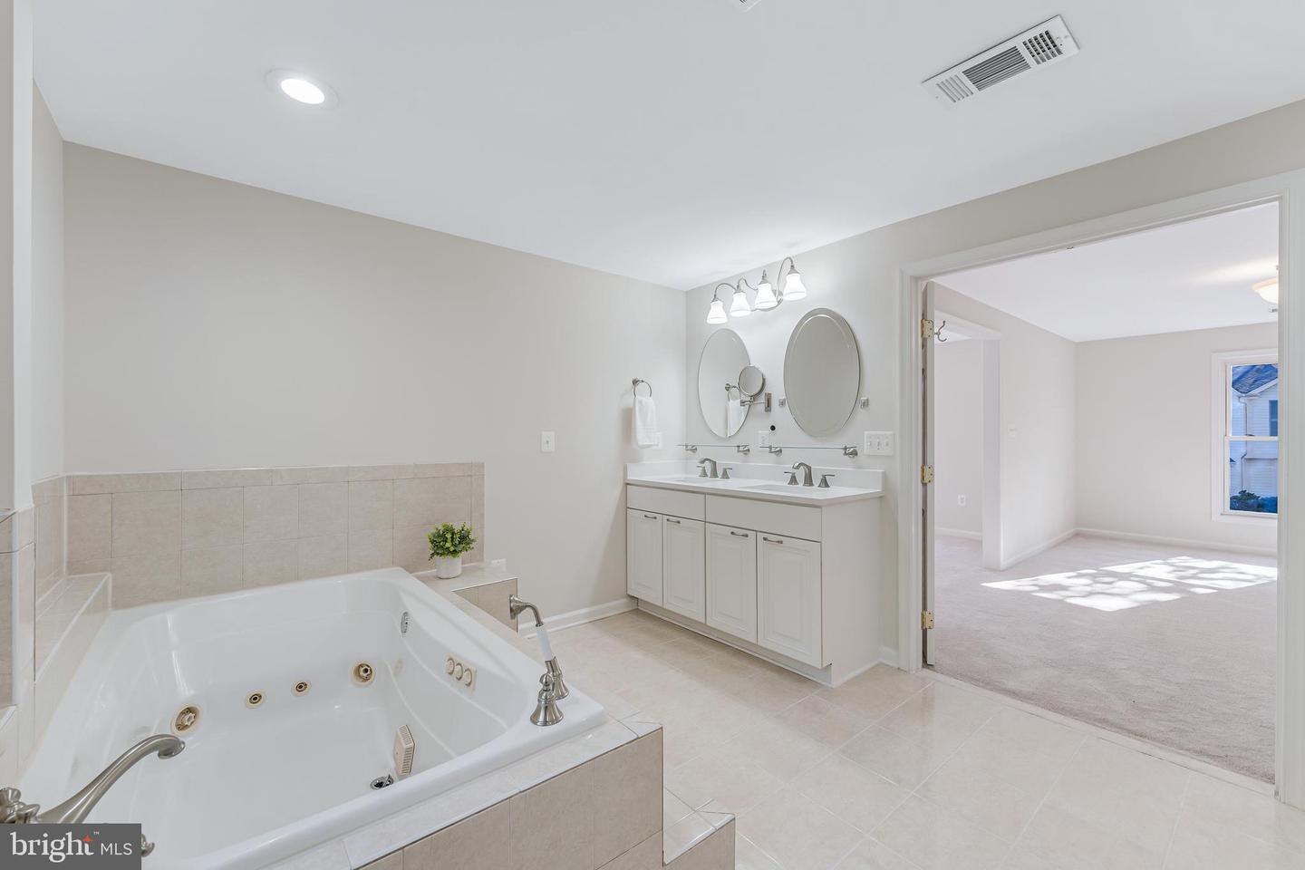 13430 HIDDEN MEADOW CT, HERNDON, Virginia 20171, 4 Bedrooms Bedrooms, 18 Rooms Rooms,3 BathroomsBathrooms,Residential,For sale,13430 HIDDEN MEADOW CT,VAFX2273410 MLS # VAFX2273410 13430 HIDDEN MEADOW CT, HERNDON, Virginia 20171, 4 Bedrooms Bedrooms, 18 Rooms Rooms,3 BathroomsBathrooms,Residential,For sale,13430 HIDDEN MEADOW CT,VAFX2273410 MLS # VAFX2273410