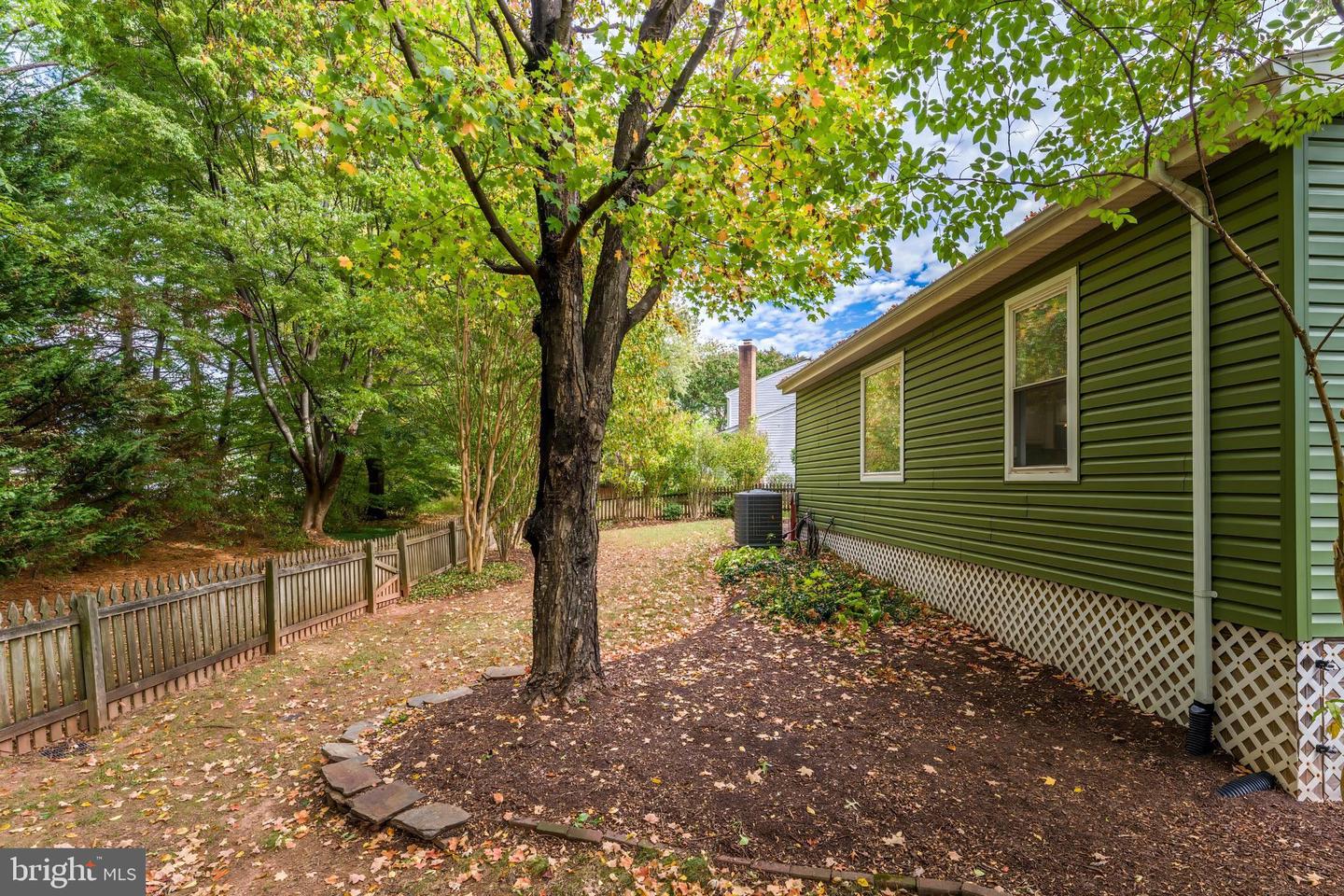 13430 HIDDEN MEADOW CT, HERNDON, Virginia 20171, 4 Bedrooms Bedrooms, 18 Rooms Rooms,3 BathroomsBathrooms,Residential,For sale,13430 HIDDEN MEADOW CT,VAFX2273410 MLS # VAFX2273410 13430 HIDDEN MEADOW CT, HERNDON, Virginia 20171, 4 Bedrooms Bedrooms, 18 Rooms Rooms,3 BathroomsBathrooms,Residential,For sale,13430 HIDDEN MEADOW CT,VAFX2273410 MLS # VAFX2273410
