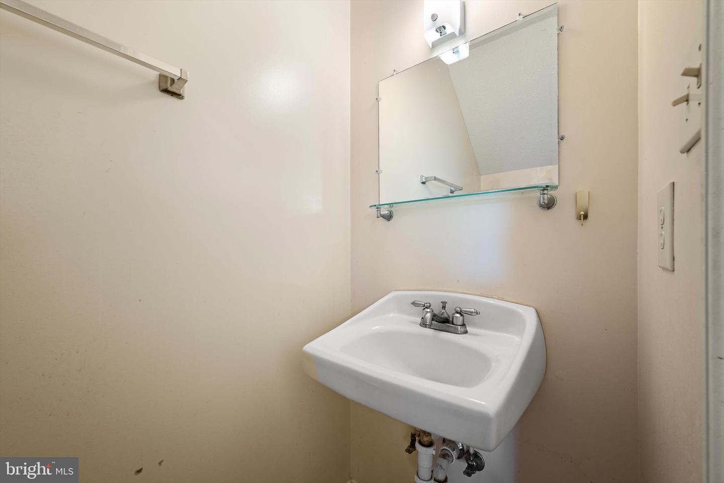 225 NOTTOWAY DR, STEPHENS CITY, Virginia 22655, 3 Bedrooms Bedrooms, ,1 BathroomBathrooms,Residential,For sale,225 NOTTOWAY DR,VAFV2037316 MLS # VAFV2037316 225 NOTTOWAY DR, STEPHENS CITY, Virginia 22655, 3 Bedrooms Bedrooms, ,1 BathroomBathrooms,Residential,For sale,225 NOTTOWAY DR,VAFV2037316 MLS # VAFV2037316