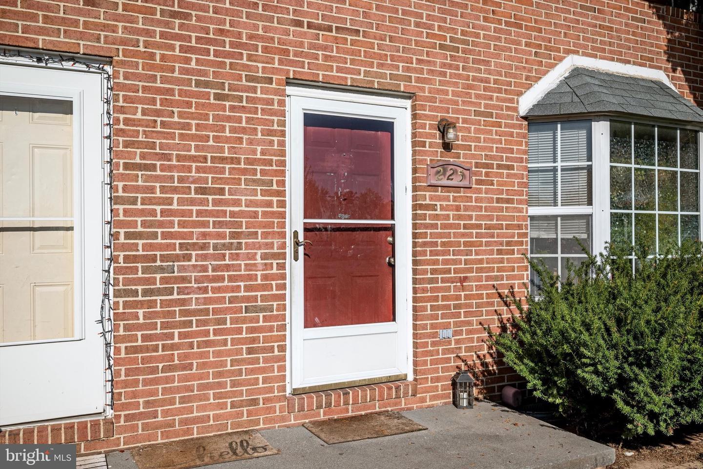 225 NOTTOWAY DR, STEPHENS CITY, Virginia 22655, 3 Bedrooms Bedrooms, ,1 BathroomBathrooms,Residential,For sale,225 NOTTOWAY DR,VAFV2037316 MLS # VAFV2037316 225 NOTTOWAY DR, STEPHENS CITY, Virginia 22655, 3 Bedrooms Bedrooms, ,1 BathroomBathrooms,Residential,For sale,225 NOTTOWAY DR,VAFV2037316 MLS # VAFV2037316