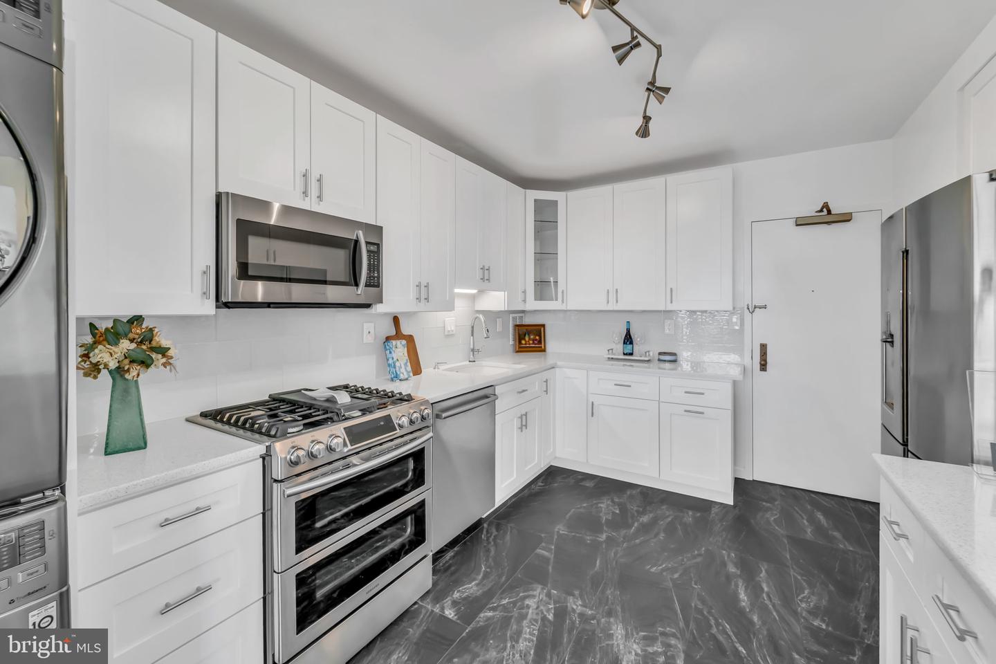 3701 S GEORGE MASON DR #1812N, FALLS CHURCH, Virginia 22041, 1 Bedroom Bedrooms, ,1 BathroomBathrooms,Residential,For sale,3701 S GEORGE MASON DR #1812N,VAFX2274076 MLS # VAFX2274076 3701 S GEORGE MASON DR #1812N, FALLS CHURCH, Virginia 22041, 1 Bedroom Bedrooms, ,1 BathroomBathrooms,Residential,For sale,3701 S GEORGE MASON DR #1812N,VAFX2274076 MLS # VAFX2274076