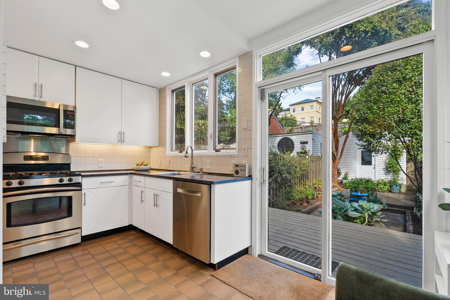 3217 RESERVOIR RD NW, WASHINGTON, District Of Columbia 20007, 3 Bedrooms Bedrooms, ,3 BathroomsBathrooms,Residential,For sale,3217 RESERVOIR RD NW,DCDC2226854 MLS # DCDC2226854 3217 RESERVOIR RD NW, WASHINGTON, District Of Columbia 20007, 3 Bedrooms Bedrooms, ,3 BathroomsBathrooms,Residential,For sale,3217 RESERVOIR RD NW,DCDC2226854 MLS # DCDC2226854