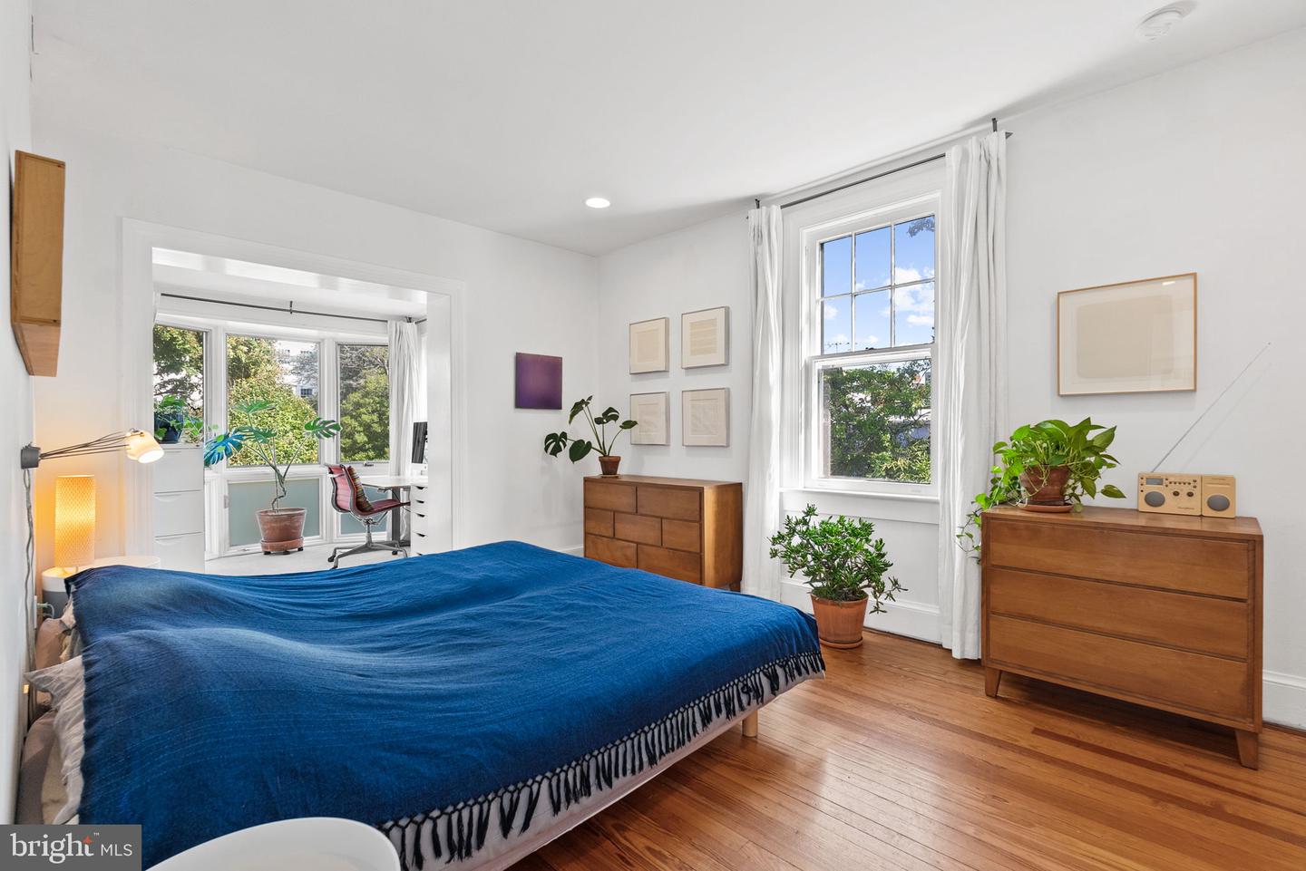 3217 RESERVOIR RD NW, WASHINGTON, District Of Columbia 20007, 3 Bedrooms Bedrooms, ,3 BathroomsBathrooms,Residential,For sale,3217 RESERVOIR RD NW,DCDC2226854 MLS # DCDC2226854 3217 RESERVOIR RD NW, WASHINGTON, District Of Columbia 20007, 3 Bedrooms Bedrooms, ,3 BathroomsBathrooms,Residential,For sale,3217 RESERVOIR RD NW,DCDC2226854 MLS # DCDC2226854