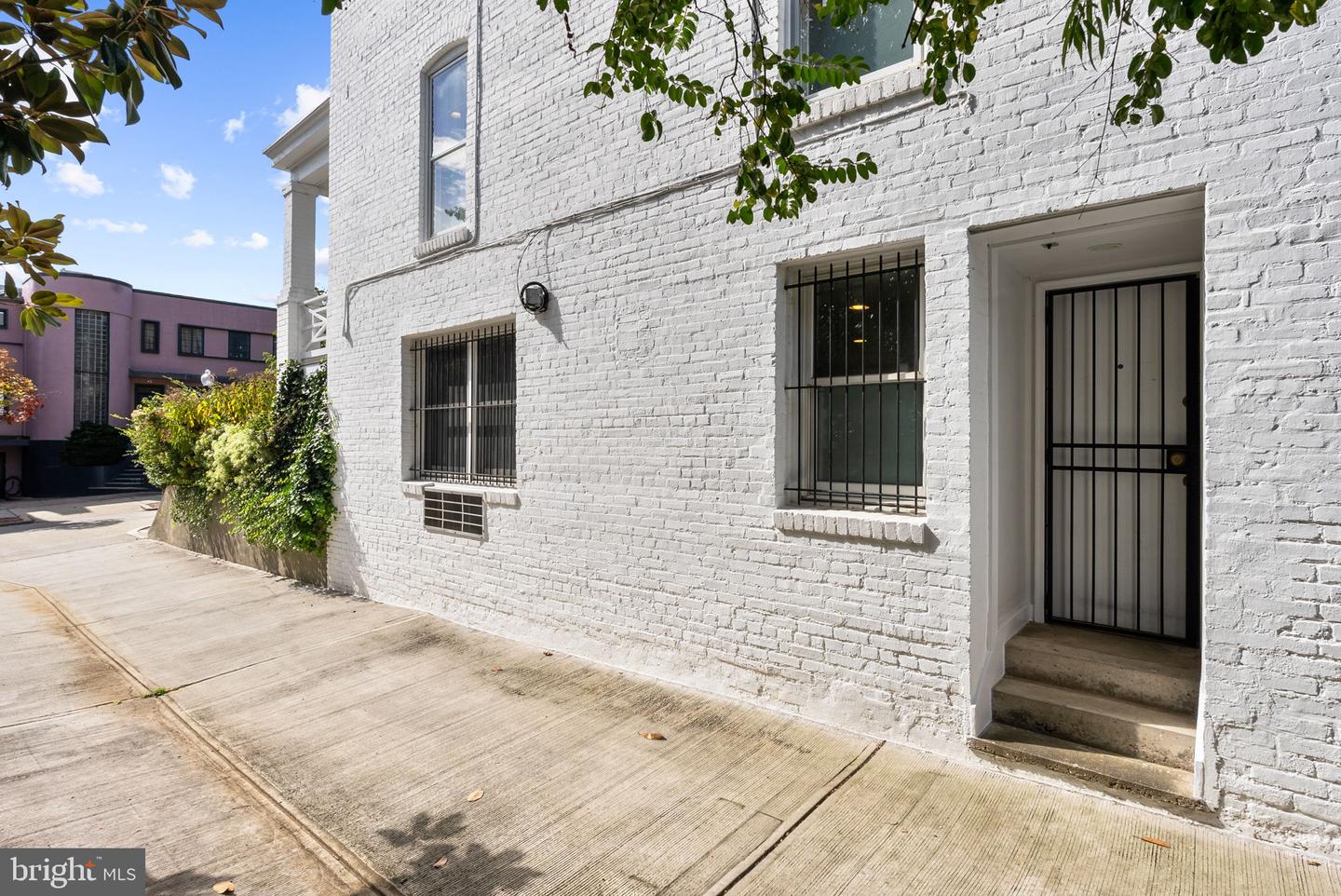 3217 RESERVOIR RD NW, WASHINGTON, District Of Columbia 20007, 3 Bedrooms Bedrooms, ,3 BathroomsBathrooms,Residential,For sale,3217 RESERVOIR RD NW,DCDC2226854 MLS # DCDC2226854 3217 RESERVOIR RD NW, WASHINGTON, District Of Columbia 20007, 3 Bedrooms Bedrooms, ,3 BathroomsBathrooms,Residential,For sale,3217 RESERVOIR RD NW,DCDC2226854 MLS # DCDC2226854