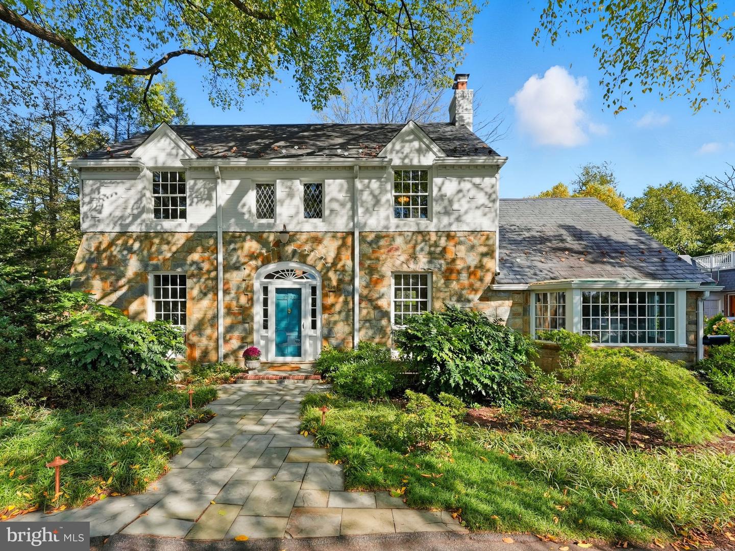 3225 N GLEBE RD, ARLINGTON, Virginia 22207, 5 Bedrooms Bedrooms, ,4 BathroomsBathrooms,Residential,For sale,3225 N GLEBE RD,VAAR2064802 MLS # VAAR2064802 3225 N GLEBE RD, ARLINGTON, Virginia 22207, 5 Bedrooms Bedrooms, ,4 BathroomsBathrooms,Residential,For sale,3225 N GLEBE RD,VAAR2064802 MLS # VAAR2064802