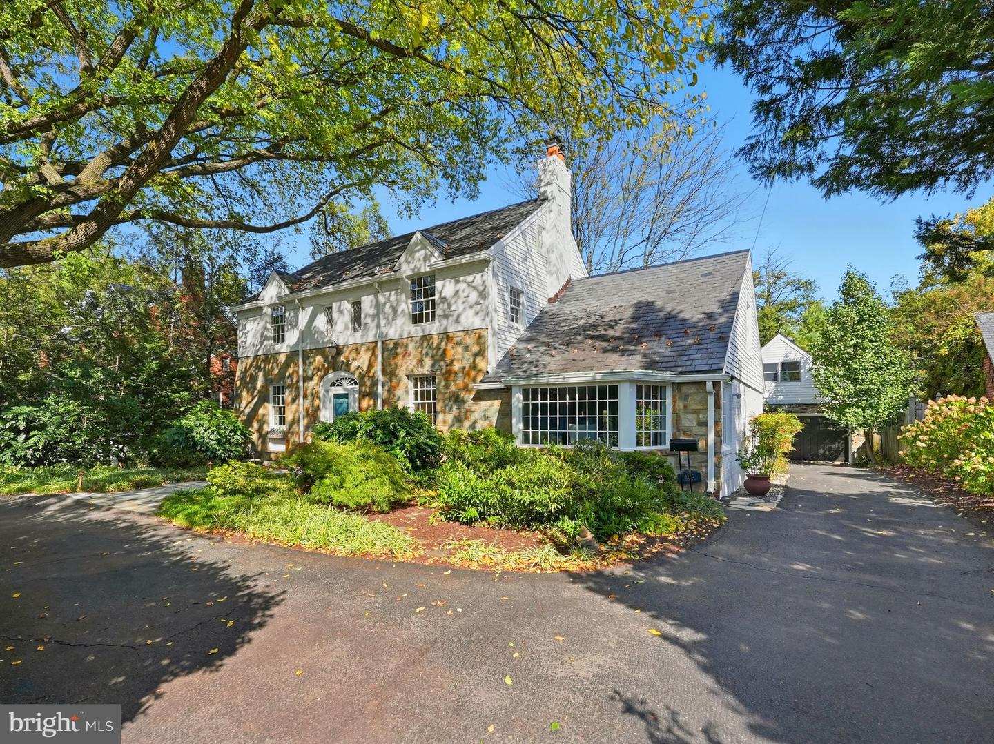 3225 N GLEBE RD, ARLINGTON, Virginia 22207, 5 Bedrooms Bedrooms, ,4 BathroomsBathrooms,Residential,For sale,3225 N GLEBE RD,VAAR2064802 MLS # VAAR2064802 3225 N GLEBE RD, ARLINGTON, Virginia 22207, 5 Bedrooms Bedrooms, ,4 BathroomsBathrooms,Residential,For sale,3225 N GLEBE RD,VAAR2064802 MLS # VAAR2064802