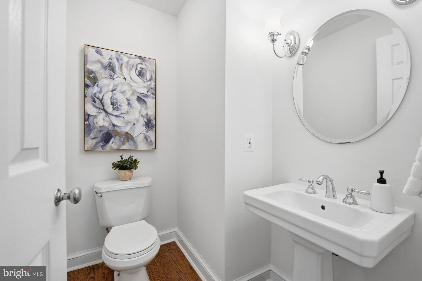 3225 N GLEBE RD, ARLINGTON, Virginia 22207, 5 Bedrooms Bedrooms, ,4 BathroomsBathrooms,Residential,For sale,3225 N GLEBE RD,VAAR2064802 MLS # VAAR2064802 3225 N GLEBE RD, ARLINGTON, Virginia 22207, 5 Bedrooms Bedrooms, ,4 BathroomsBathrooms,Residential,For sale,3225 N GLEBE RD,VAAR2064802 MLS # VAAR2064802