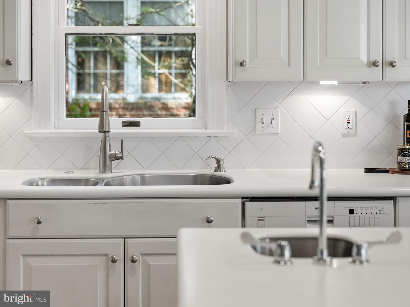 3225 N GLEBE RD, ARLINGTON, Virginia 22207, 5 Bedrooms Bedrooms, ,4 BathroomsBathrooms,Residential,For sale,3225 N GLEBE RD,VAAR2064802 MLS # VAAR2064802 3225 N GLEBE RD, ARLINGTON, Virginia 22207, 5 Bedrooms Bedrooms, ,4 BathroomsBathrooms,Residential,For sale,3225 N GLEBE RD,VAAR2064802 MLS # VAAR2064802