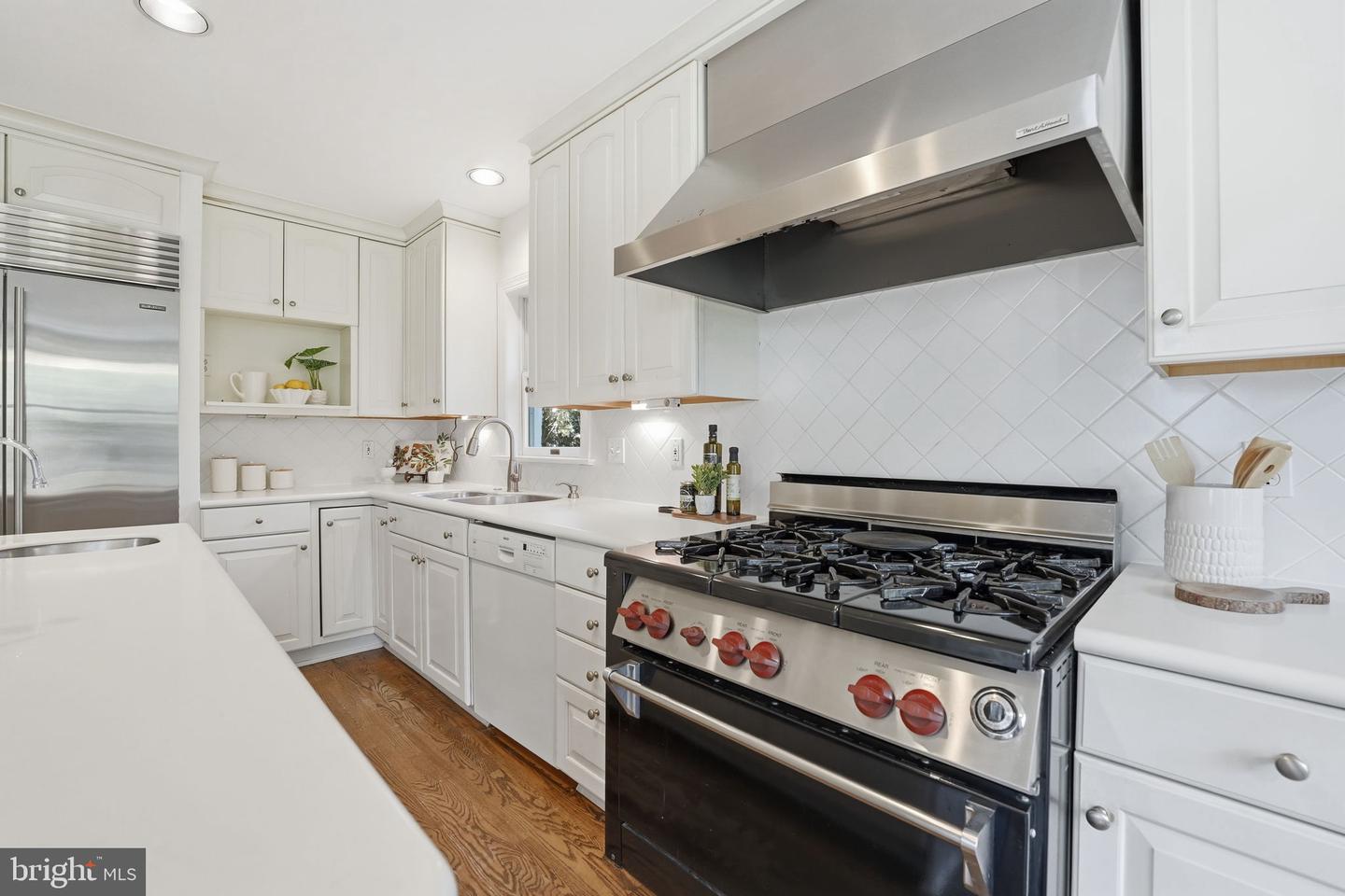 3225 N GLEBE RD, ARLINGTON, Virginia 22207, 5 Bedrooms Bedrooms, ,4 BathroomsBathrooms,Residential,For sale,3225 N GLEBE RD,VAAR2064802 MLS # VAAR2064802 3225 N GLEBE RD, ARLINGTON, Virginia 22207, 5 Bedrooms Bedrooms, ,4 BathroomsBathrooms,Residential,For sale,3225 N GLEBE RD,VAAR2064802 MLS # VAAR2064802