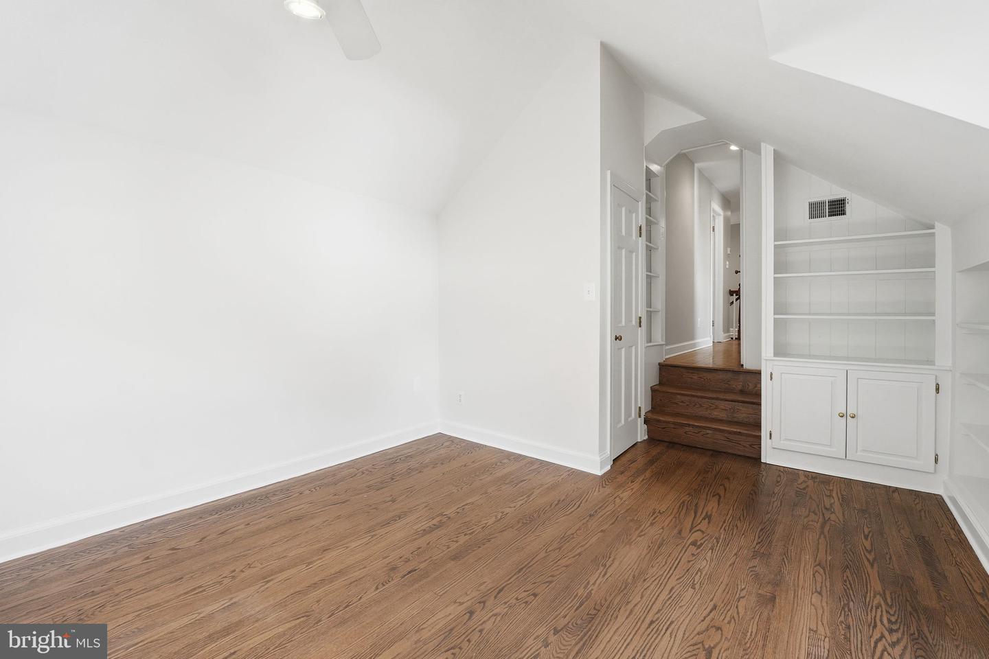 3225 N GLEBE RD, ARLINGTON, Virginia 22207, 5 Bedrooms Bedrooms, ,4 BathroomsBathrooms,Residential,For sale,3225 N GLEBE RD,VAAR2064802 MLS # VAAR2064802 3225 N GLEBE RD, ARLINGTON, Virginia 22207, 5 Bedrooms Bedrooms, ,4 BathroomsBathrooms,Residential,For sale,3225 N GLEBE RD,VAAR2064802 MLS # VAAR2064802