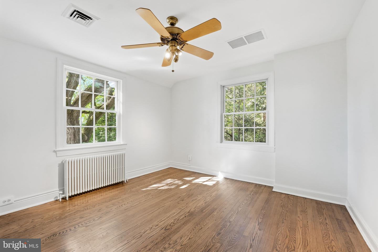 3225 N GLEBE RD, ARLINGTON, Virginia 22207, 5 Bedrooms Bedrooms, ,4 BathroomsBathrooms,Residential,For sale,3225 N GLEBE RD,VAAR2064802 MLS # VAAR2064802 3225 N GLEBE RD, ARLINGTON, Virginia 22207, 5 Bedrooms Bedrooms, ,4 BathroomsBathrooms,Residential,For sale,3225 N GLEBE RD,VAAR2064802 MLS # VAAR2064802