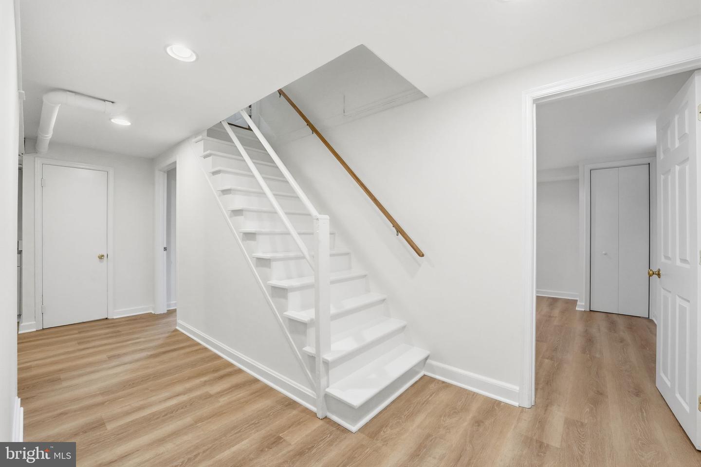3225 N GLEBE RD, ARLINGTON, Virginia 22207, 5 Bedrooms Bedrooms, ,4 BathroomsBathrooms,Residential,For sale,3225 N GLEBE RD,VAAR2064802 MLS # VAAR2064802 3225 N GLEBE RD, ARLINGTON, Virginia 22207, 5 Bedrooms Bedrooms, ,4 BathroomsBathrooms,Residential,For sale,3225 N GLEBE RD,VAAR2064802 MLS # VAAR2064802