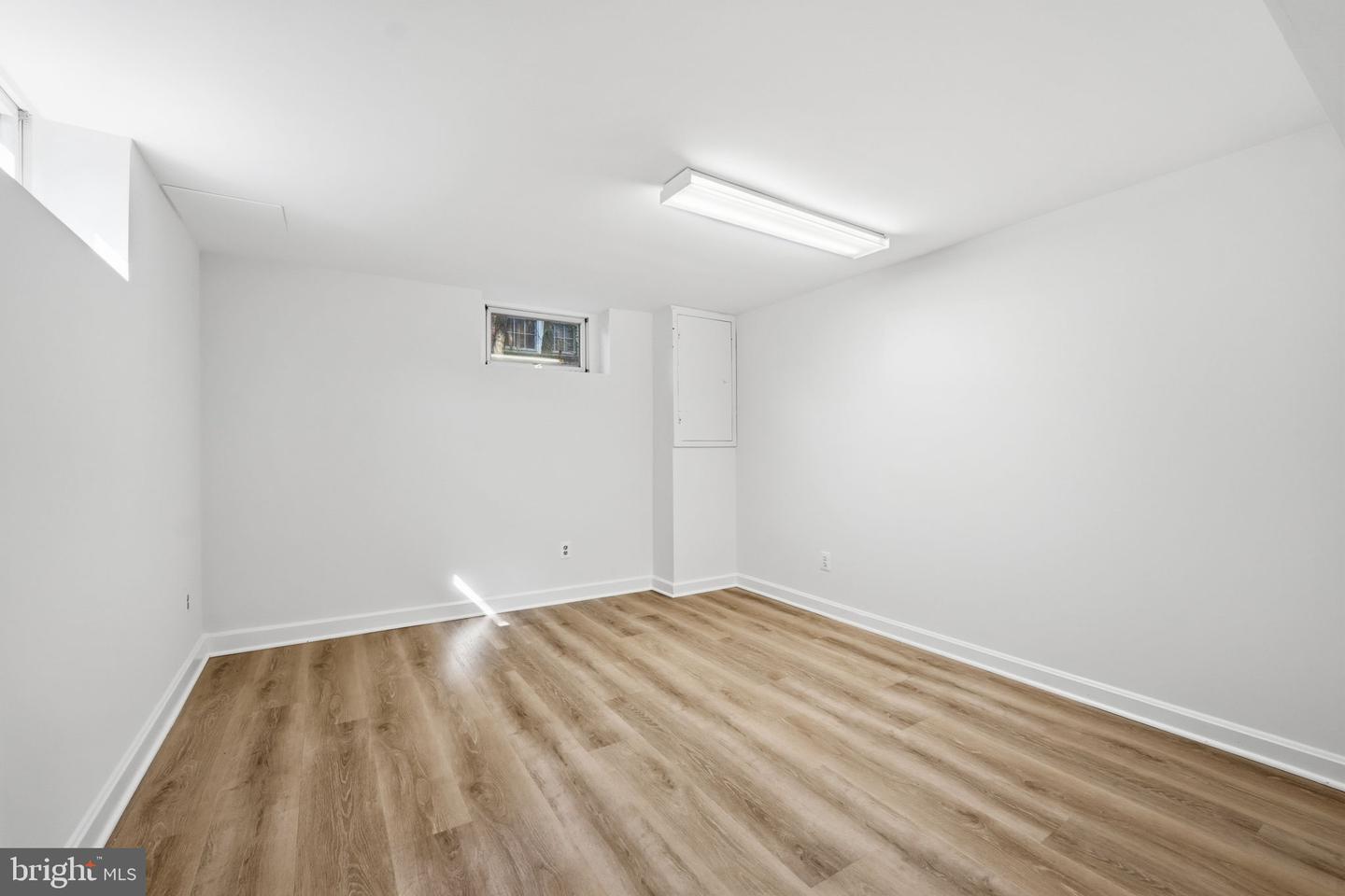 3225 N GLEBE RD, ARLINGTON, Virginia 22207, 5 Bedrooms Bedrooms, ,4 BathroomsBathrooms,Residential,For sale,3225 N GLEBE RD,VAAR2064802 MLS # VAAR2064802 3225 N GLEBE RD, ARLINGTON, Virginia 22207, 5 Bedrooms Bedrooms, ,4 BathroomsBathrooms,Residential,For sale,3225 N GLEBE RD,VAAR2064802 MLS # VAAR2064802