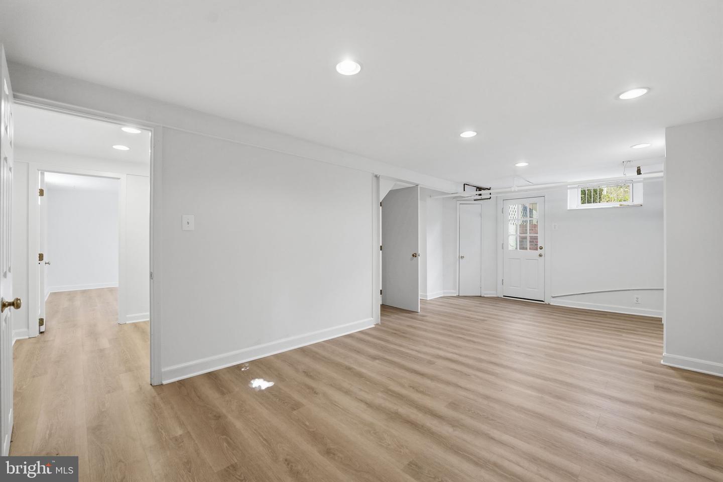 3225 N GLEBE RD, ARLINGTON, Virginia 22207, 5 Bedrooms Bedrooms, ,4 BathroomsBathrooms,Residential,For sale,3225 N GLEBE RD,VAAR2064802 MLS # VAAR2064802 3225 N GLEBE RD, ARLINGTON, Virginia 22207, 5 Bedrooms Bedrooms, ,4 BathroomsBathrooms,Residential,For sale,3225 N GLEBE RD,VAAR2064802 MLS # VAAR2064802
