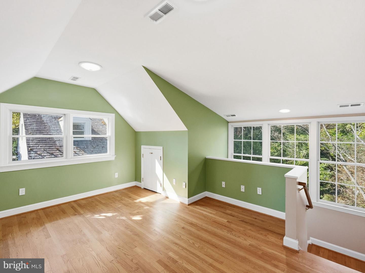 3225 N GLEBE RD, ARLINGTON, Virginia 22207, 5 Bedrooms Bedrooms, ,4 BathroomsBathrooms,Residential,For sale,3225 N GLEBE RD,VAAR2064802 MLS # VAAR2064802 3225 N GLEBE RD, ARLINGTON, Virginia 22207, 5 Bedrooms Bedrooms, ,4 BathroomsBathrooms,Residential,For sale,3225 N GLEBE RD,VAAR2064802 MLS # VAAR2064802