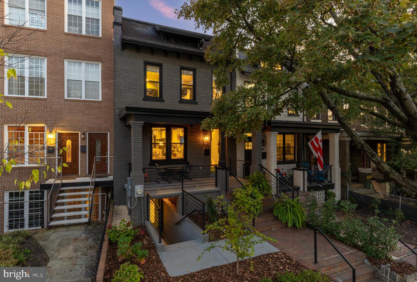 47 T ST NE, WASHINGTON, District Of Columbia 20002, 4 Bedrooms Bedrooms, ,3 BathroomsBathrooms,Residential,For sale,47 T ST NE,DCDC2226524 MLS # DCDC2226524