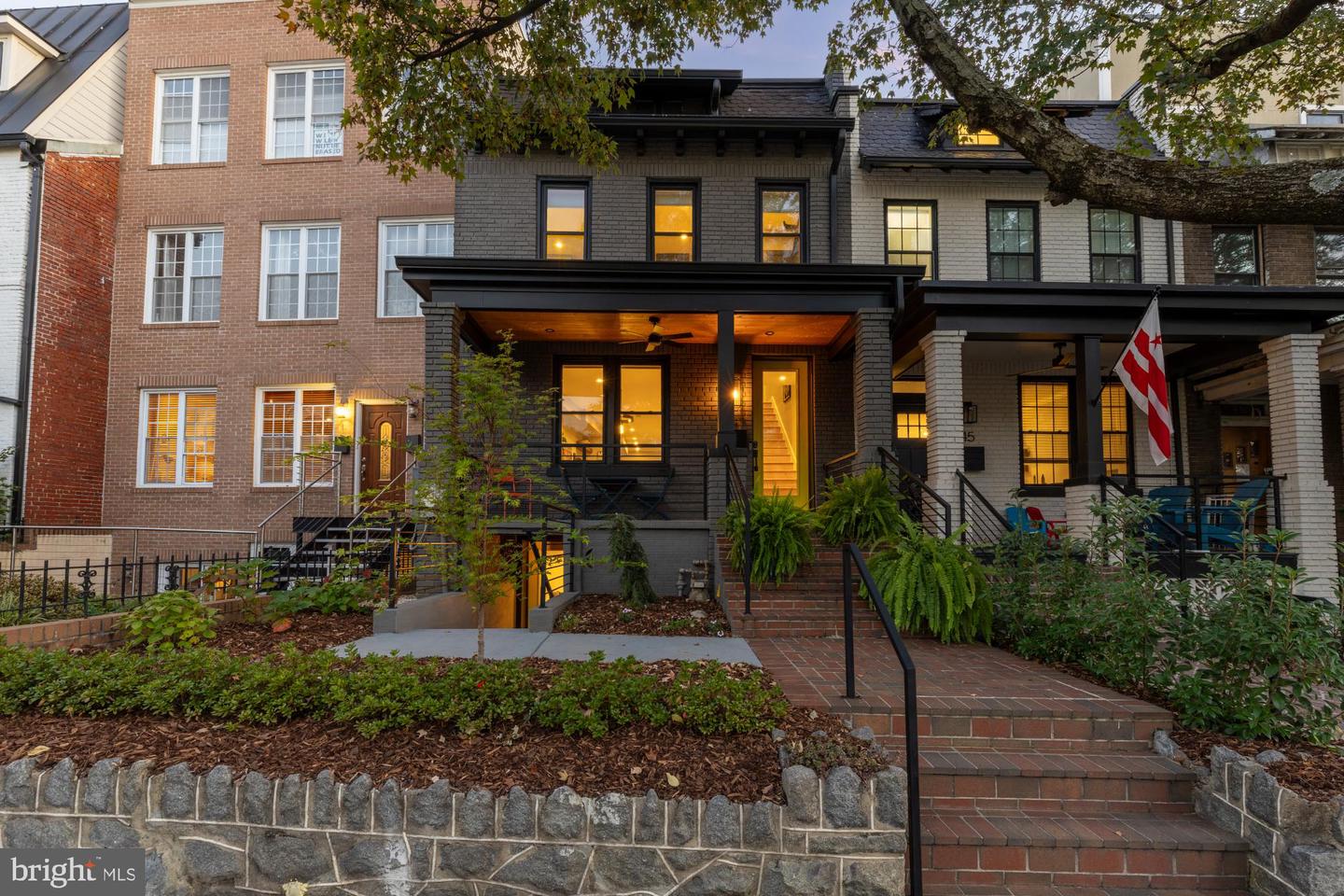 47 T ST NE, WASHINGTON, District Of Columbia 20002, 4 Bedrooms Bedrooms, ,3 BathroomsBathrooms,Residential,For sale,47 T ST NE,DCDC2226524 MLS # DCDC2226524