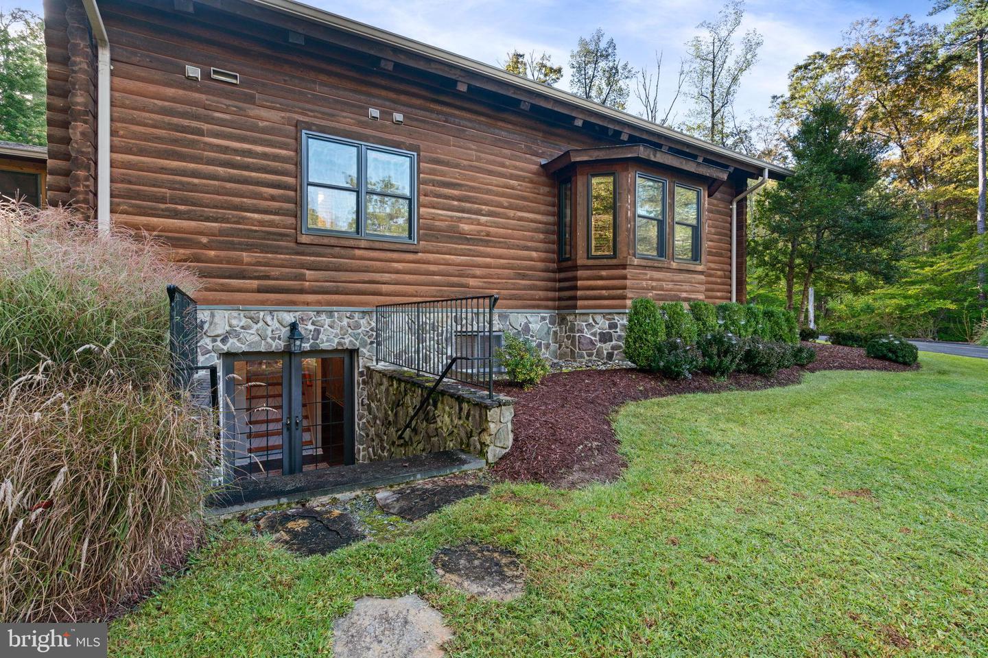4791 WINTERGREEN CT, WOODBRIDGE, Virginia 22192, 5 Bedrooms Bedrooms, 13 Rooms Rooms,3 BathroomsBathrooms,Residential,For sale,4791 WINTERGREEN CT,VAPW2105816 MLS # VAPW2105816 4791 WINTERGREEN CT, WOODBRIDGE, Virginia 22192, 5 Bedrooms Bedrooms, 13 Rooms Rooms,3 BathroomsBathrooms,Residential,For sale,4791 WINTERGREEN CT,VAPW2105816 MLS # VAPW2105816