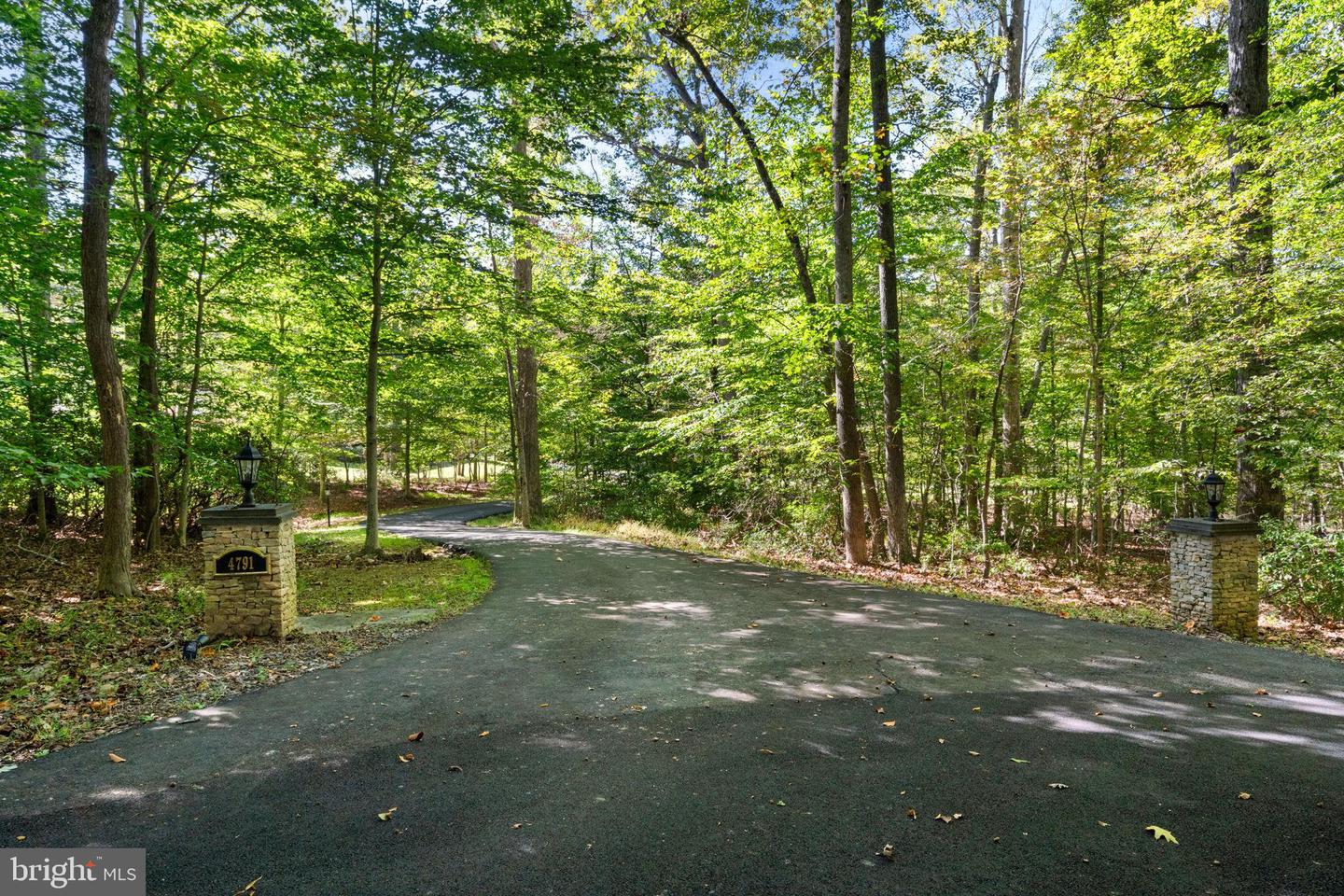 4791 WINTERGREEN CT, WOODBRIDGE, Virginia 22192, 5 Bedrooms Bedrooms, 13 Rooms Rooms,3 BathroomsBathrooms,Residential,For sale,4791 WINTERGREEN CT,VAPW2105816 MLS # VAPW2105816 4791 WINTERGREEN CT, WOODBRIDGE, Virginia 22192, 5 Bedrooms Bedrooms, 13 Rooms Rooms,3 BathroomsBathrooms,Residential,For sale,4791 WINTERGREEN CT,VAPW2105816 MLS # VAPW2105816