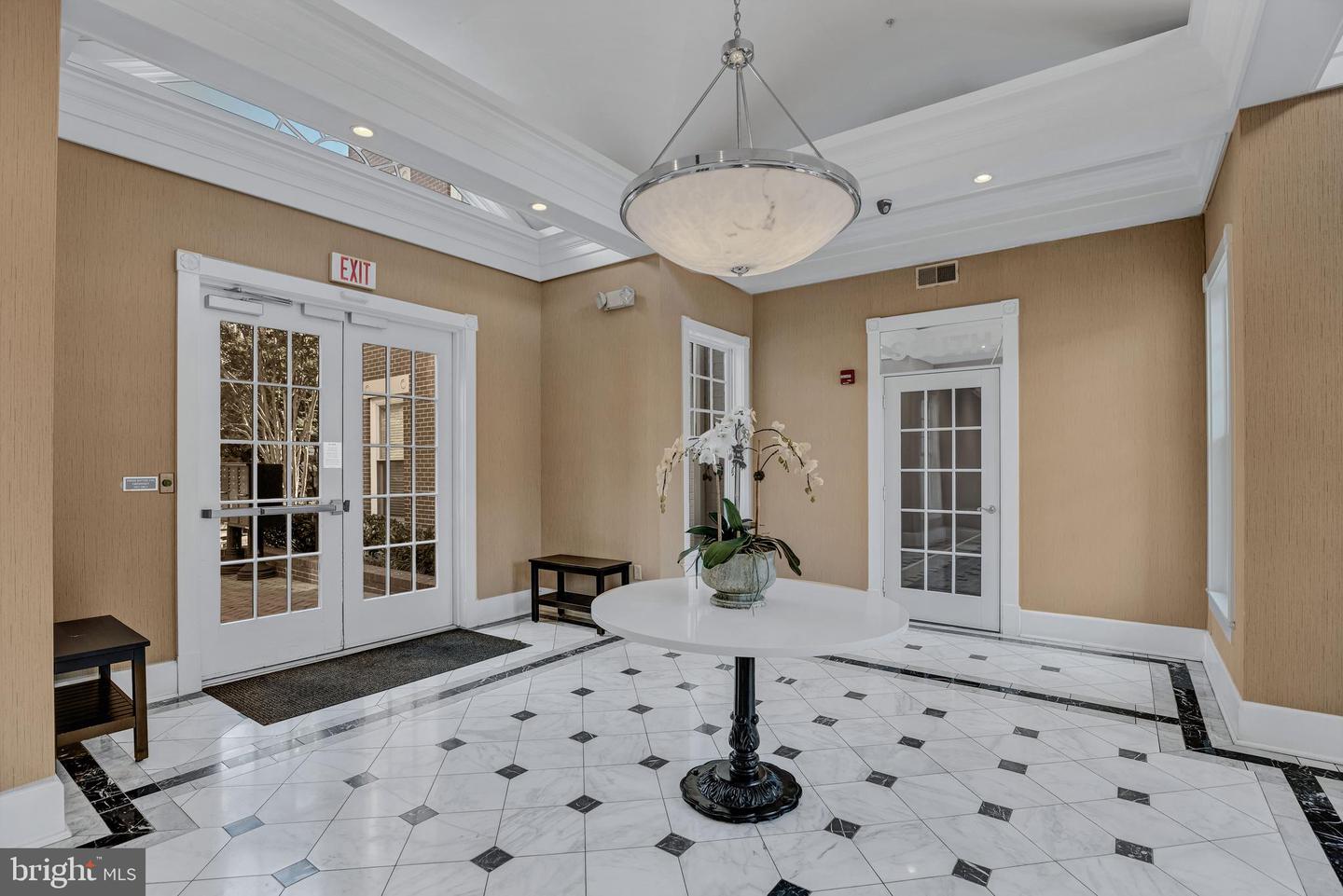 910 POWHATAN ST #104N, ALEXANDRIA, Virginia 22314, 2 Bedrooms Bedrooms, ,2 BathroomsBathrooms,Residential,For sale,910 POWHATAN ST #104N,VAAX2050752 MLS # VAAX2050752