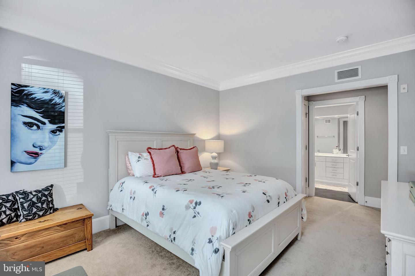 910 POWHATAN ST #104N, ALEXANDRIA, Virginia 22314, 2 Bedrooms Bedrooms, ,2 BathroomsBathrooms,Residential,For sale,910 POWHATAN ST #104N,VAAX2050752 MLS # VAAX2050752